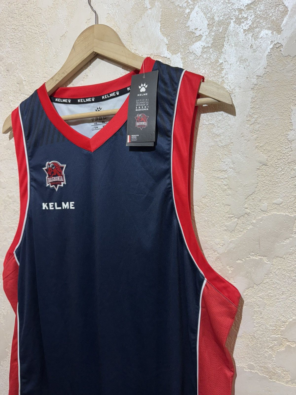 Other Baskonia Basketball Jersey Kelme XL New With Tags Size US XL / EU 56 / 4 - 4 Thumbnail