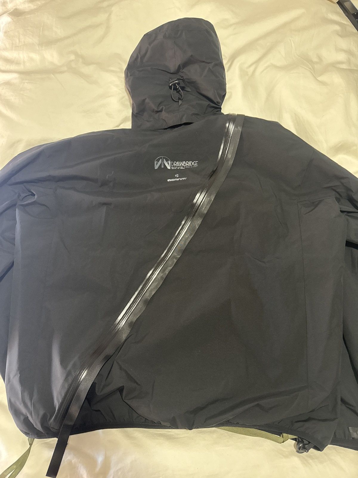 Acronym J91U-WSDB Size US M / EU 48-50 / 2 - 3 Thumbnail
