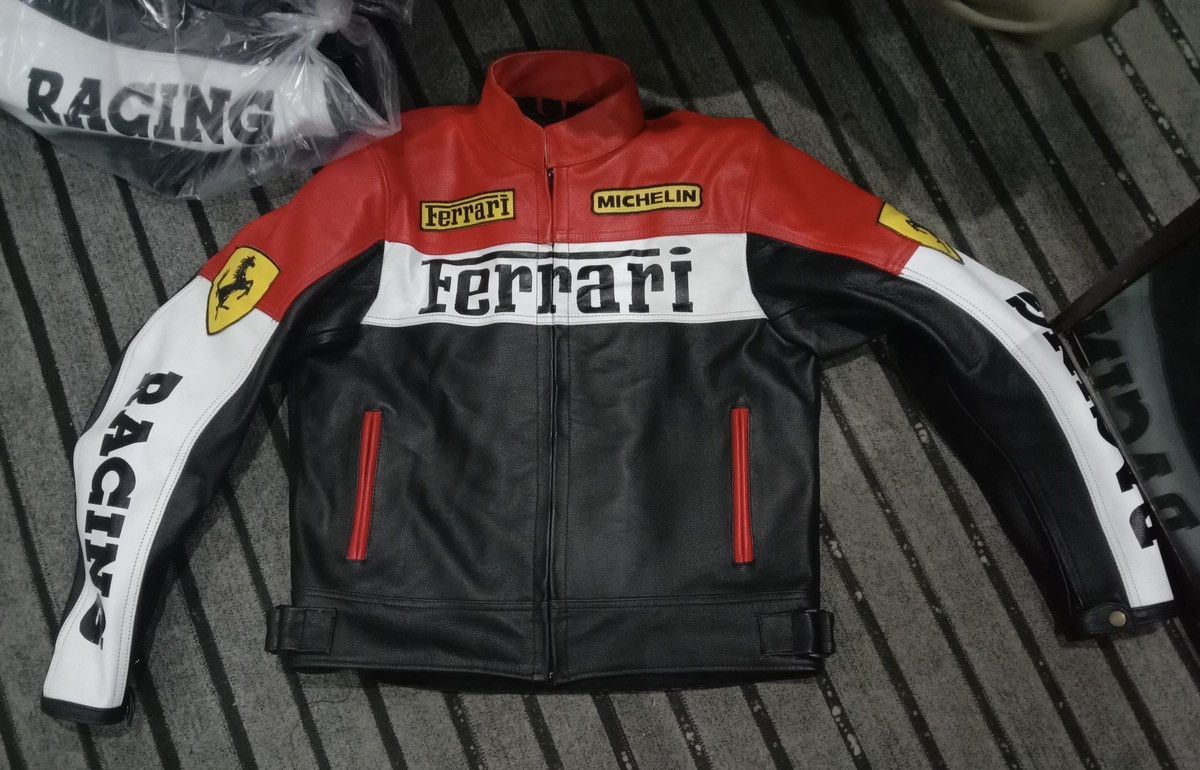 Genuine Leather Vintage Ferrari Motorcycle Racing Leather Jacket Size US M / EU 48-50 / 2 - 3 Thumbnail