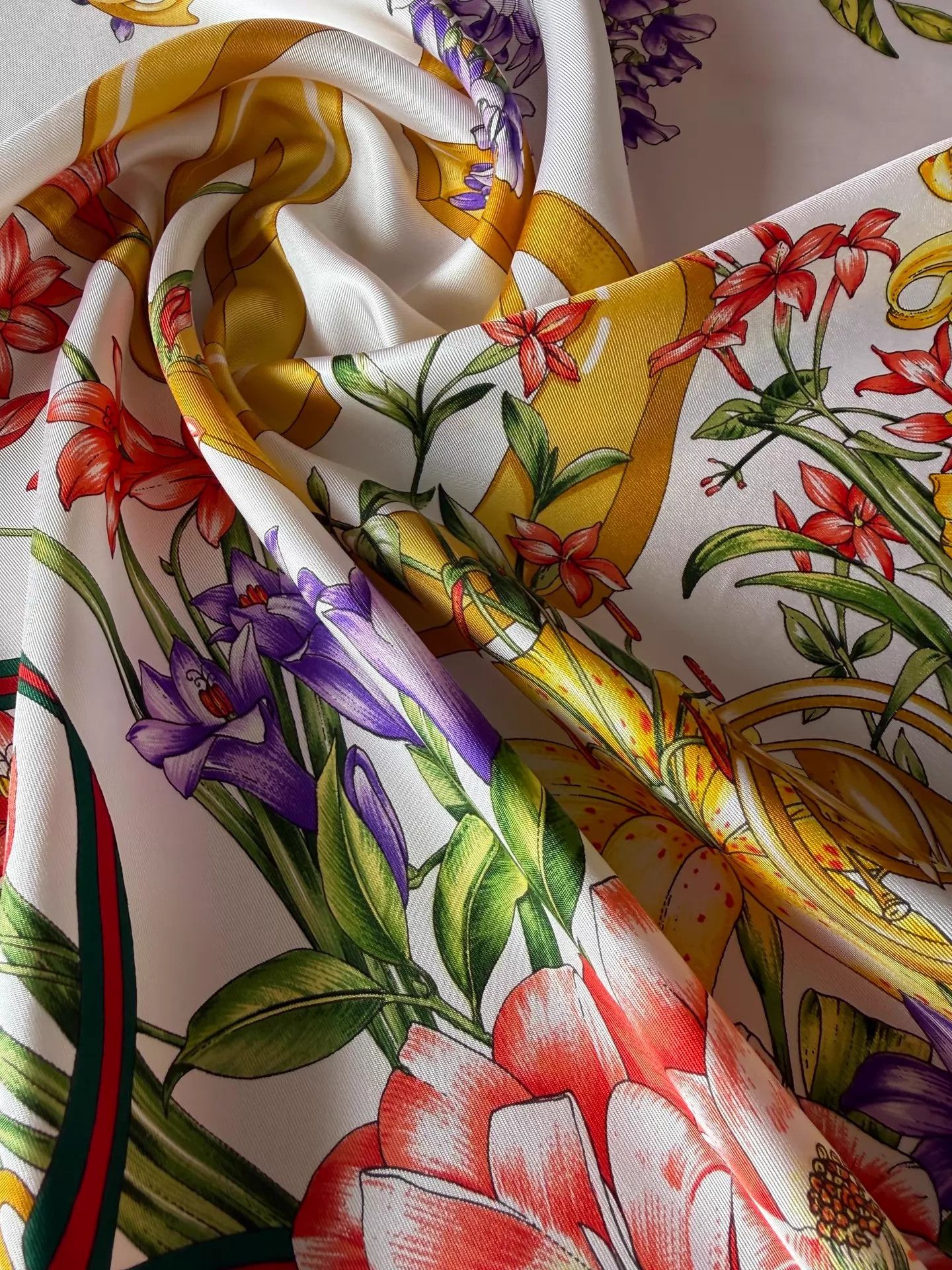 Gucci Gucci Vintage GG Floral 90cm Scarf Golden Double G Size ONE SIZE - 7 Thumbnail