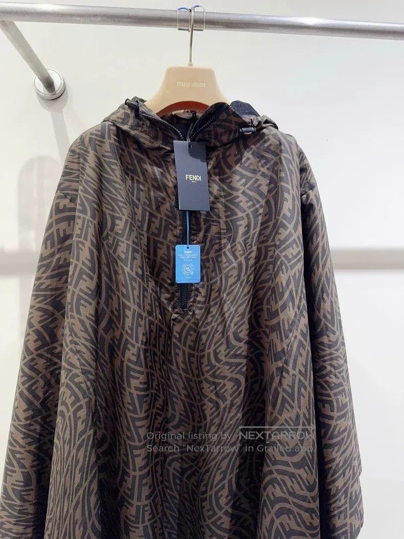 Fendi Fendi size 100*154cm Cloak Jacket Size ONE SIZE - 2 Thumbnail