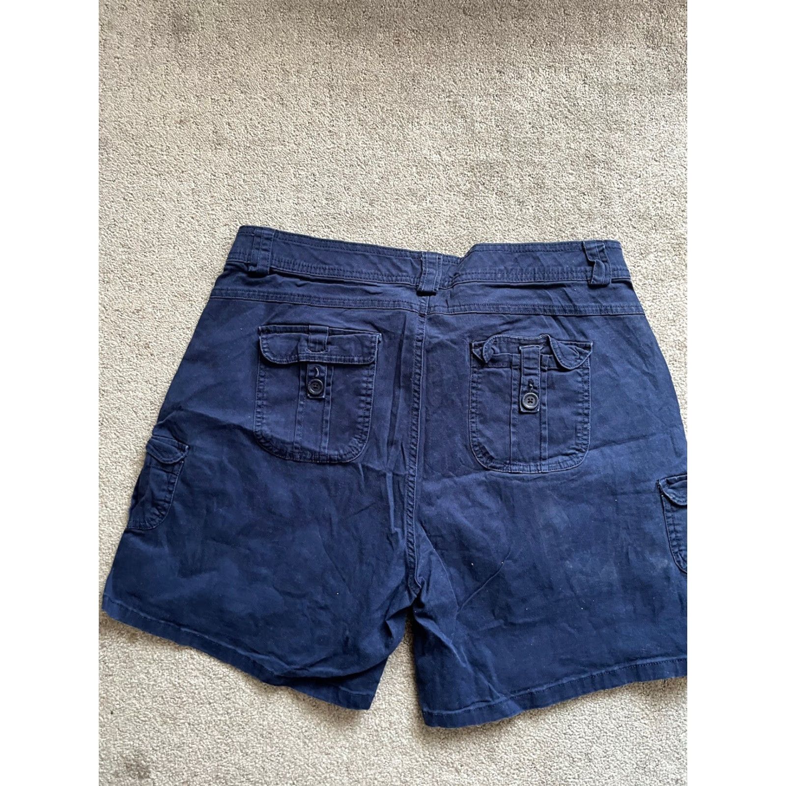 Charter Club Charter Club Women's Navy Cotton Twill Cargo Shorts 7" Inseam Stretch Sz 16 VGUC Size 38" / US 16 / IT 52 - 2 Thumbnail