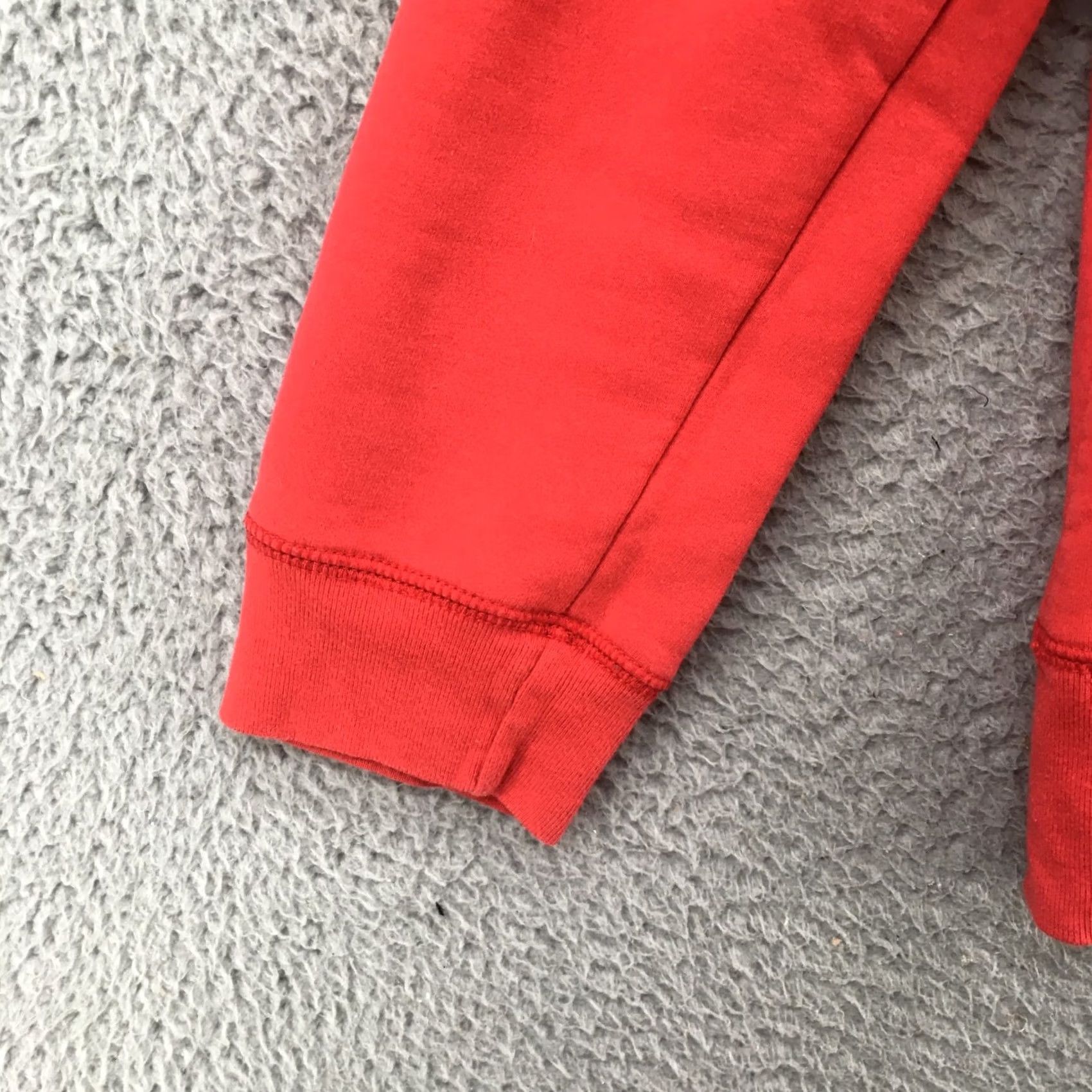 Calvin Klein Calvin Klein Sweatshirt Crew Neck Pullover Red Lined Fleece Mens S Long Sleeve Vintage No Size US S / EU 44-46 / 1 - 6 Thumbnail