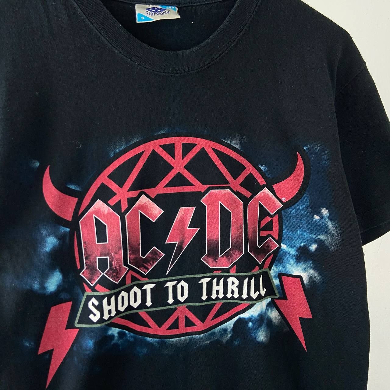 Band Tees AC/DC Vintage Rock Band Tour 2010 T-Shirt Size US S / EU 44-46 / 1 - 4 Thumbnail