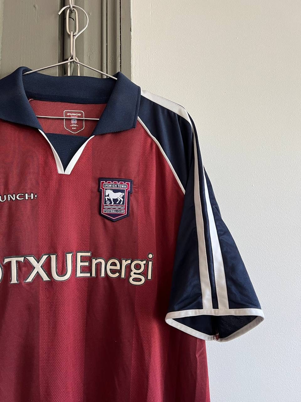 Vintage Vintage Punch 2002-2004 Ipswich Town Away Kit Jersey 79 XXL Size US XXL / EU 58 / 5 - 5 Thumbnail
