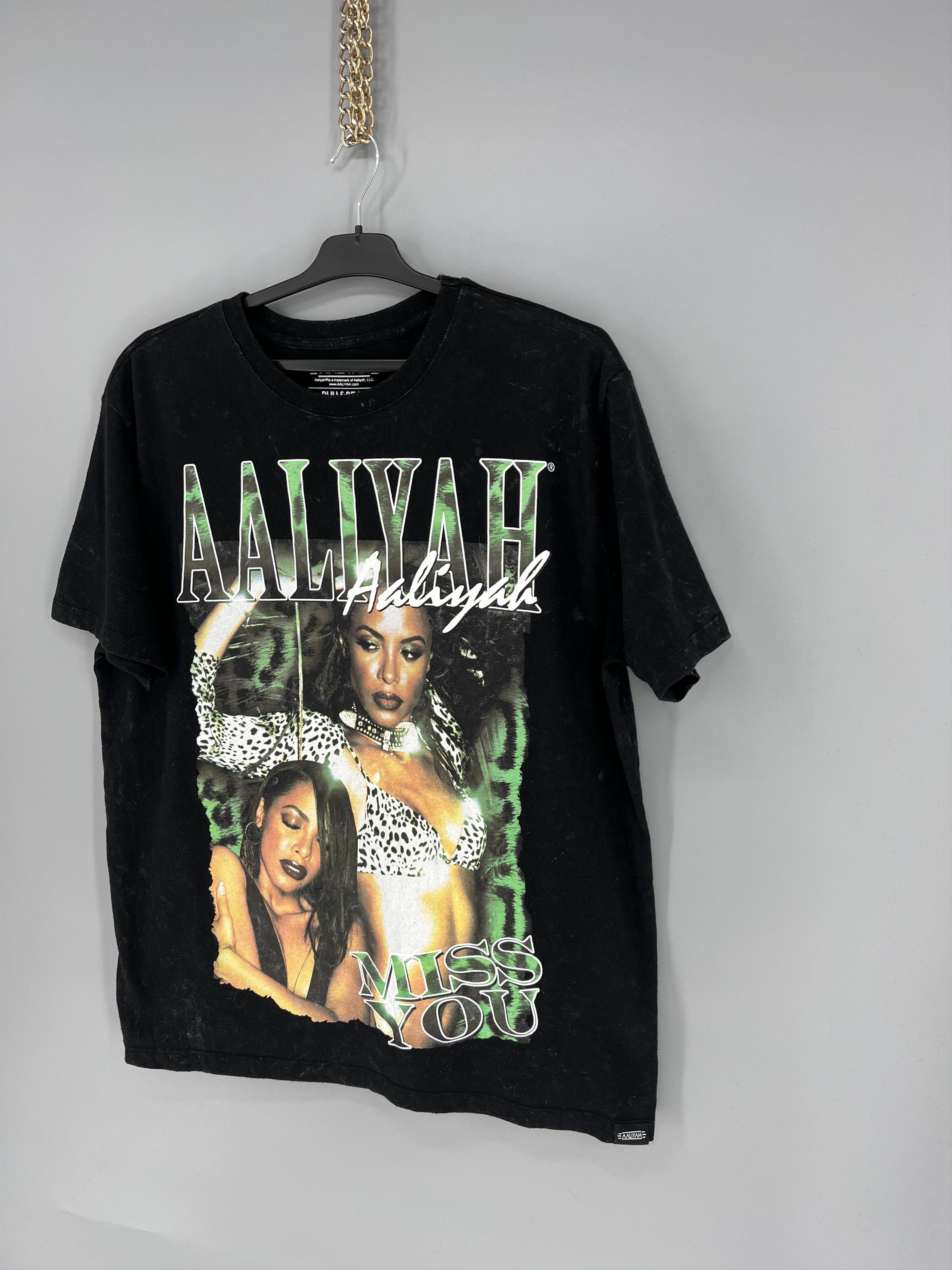 Rap Tees Vintage Aaliyah Graphic Big Logo Girl Rap band tee Size US L / EU 52-54 / 3 - 3 Thumbnail