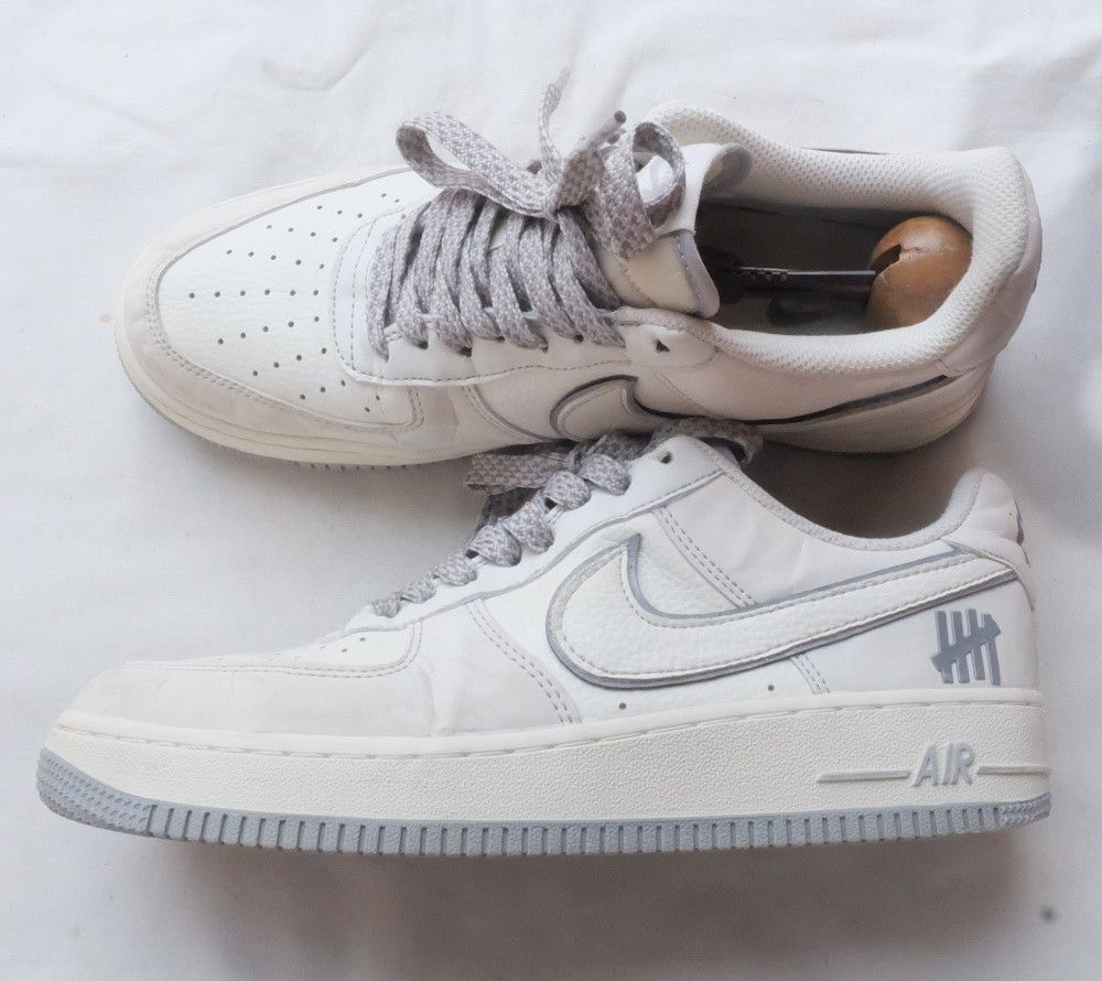 Nike × Undefeated Nike x Undefeated Air Force 1 Size US 8 / EU 41 - 3 Thumbnail