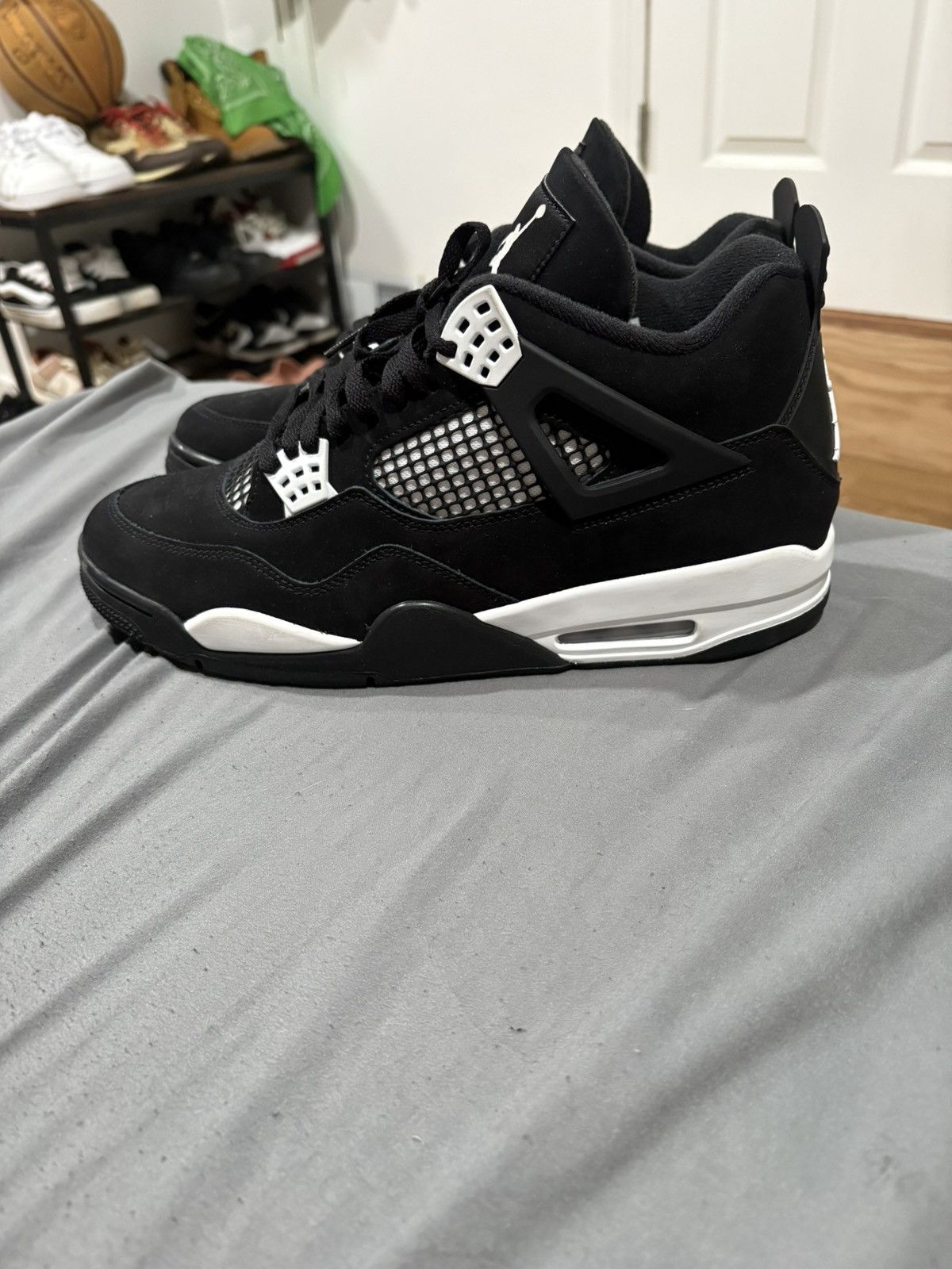 Jordan Brand Jordan 4 white thunder Size US 12 / EU 45 - 2 Thumbnail