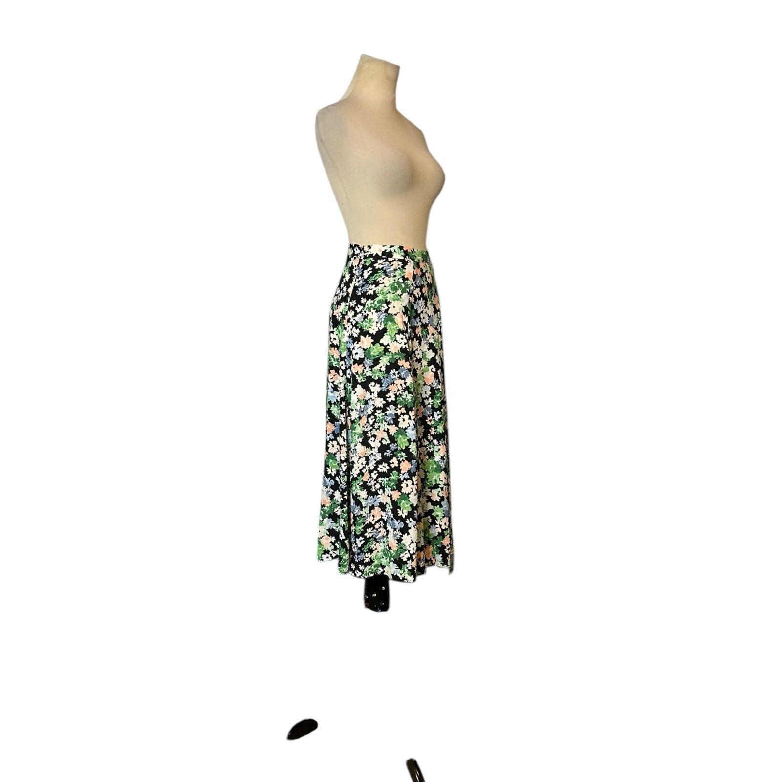H&M H&M black green floral a line skirt size maxi skirt size 6 Size 28" / US 6 / IT 42 - 15 Thumbnail