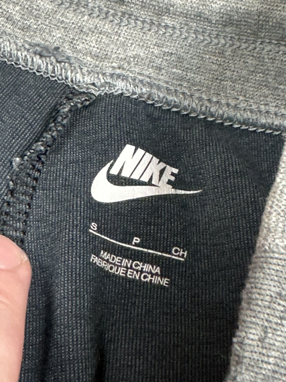 Nike NIKE TECH FLEECE WOMAN JOGGERS SIZE S Y2K DRILL STYLE Size 30" / US 8 / IT 44 - 4 Thumbnail