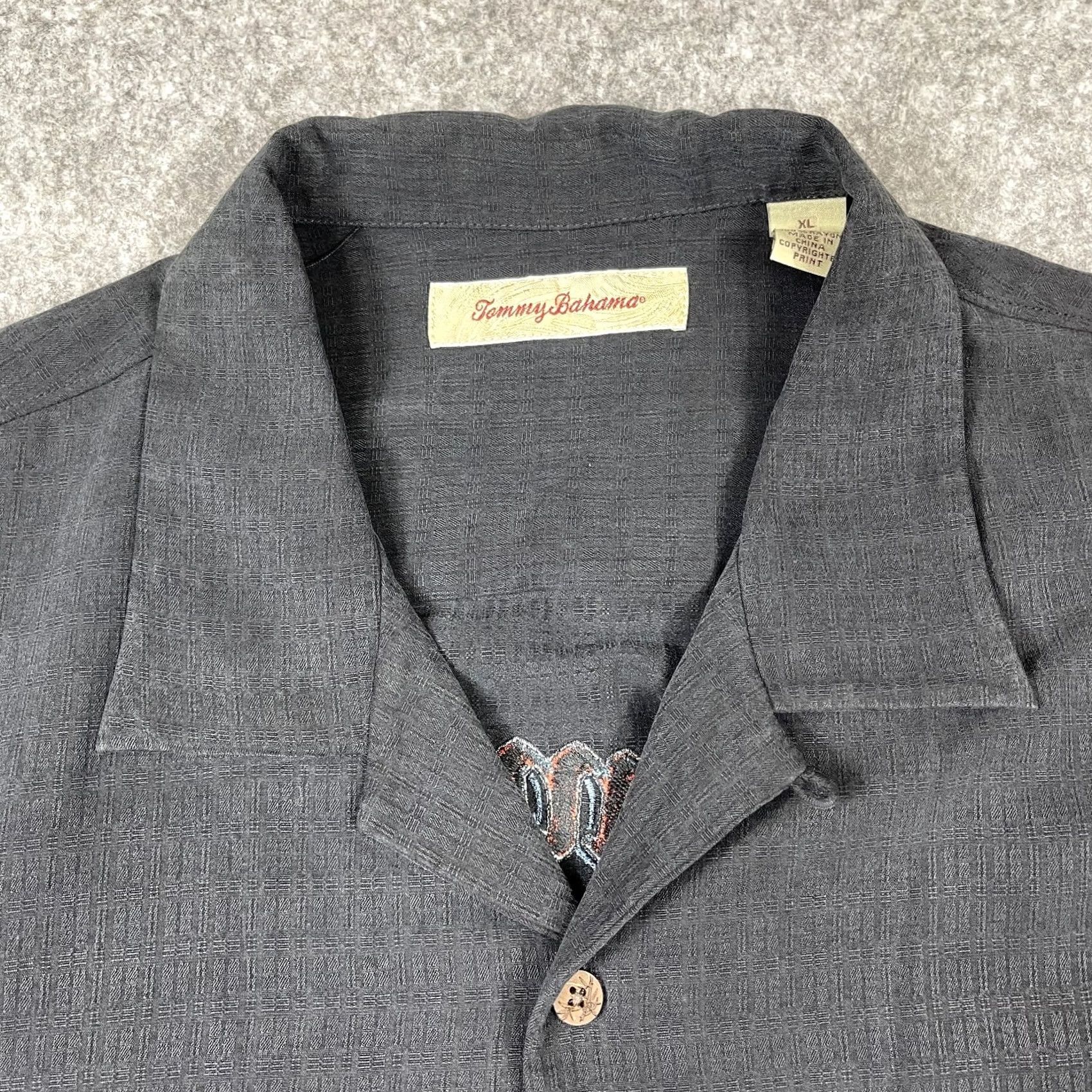 Tommy Bahama TOMMY BAHAMA Silk Camp Shirt XL Black Embroidered Martini 'I Dream Of Tini' Size US XL / EU 56 / 4 - 4 Thumbnail