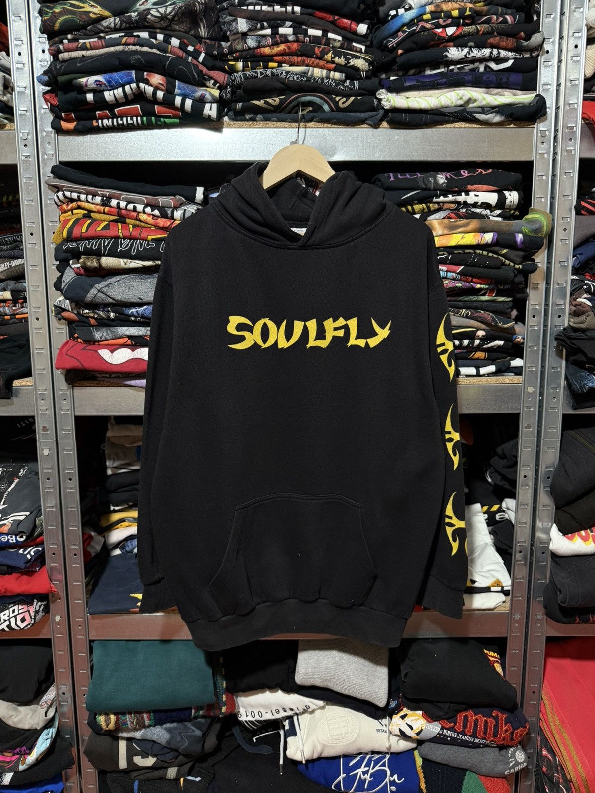 Vintage Vintage 2000’s Soulfly Fire Ritual Rock Band Retro Hoodie Size US XXL / EU 58 / 5 - 1 Thumbnail