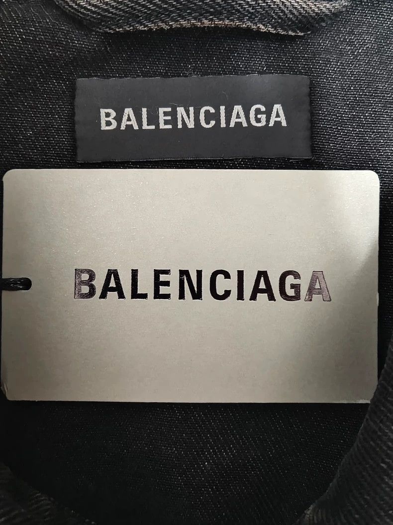 Balenciaga Balenciaga 22ss spray painted graffiti double B night light Size US XS / EU 42 / 0 - 4 Thumbnail