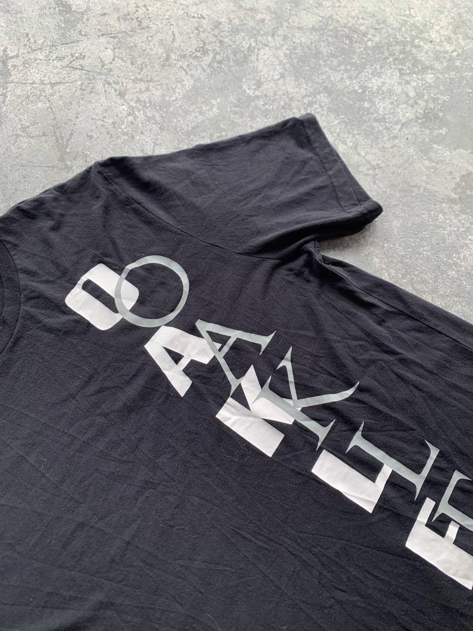 Oakley Shirt