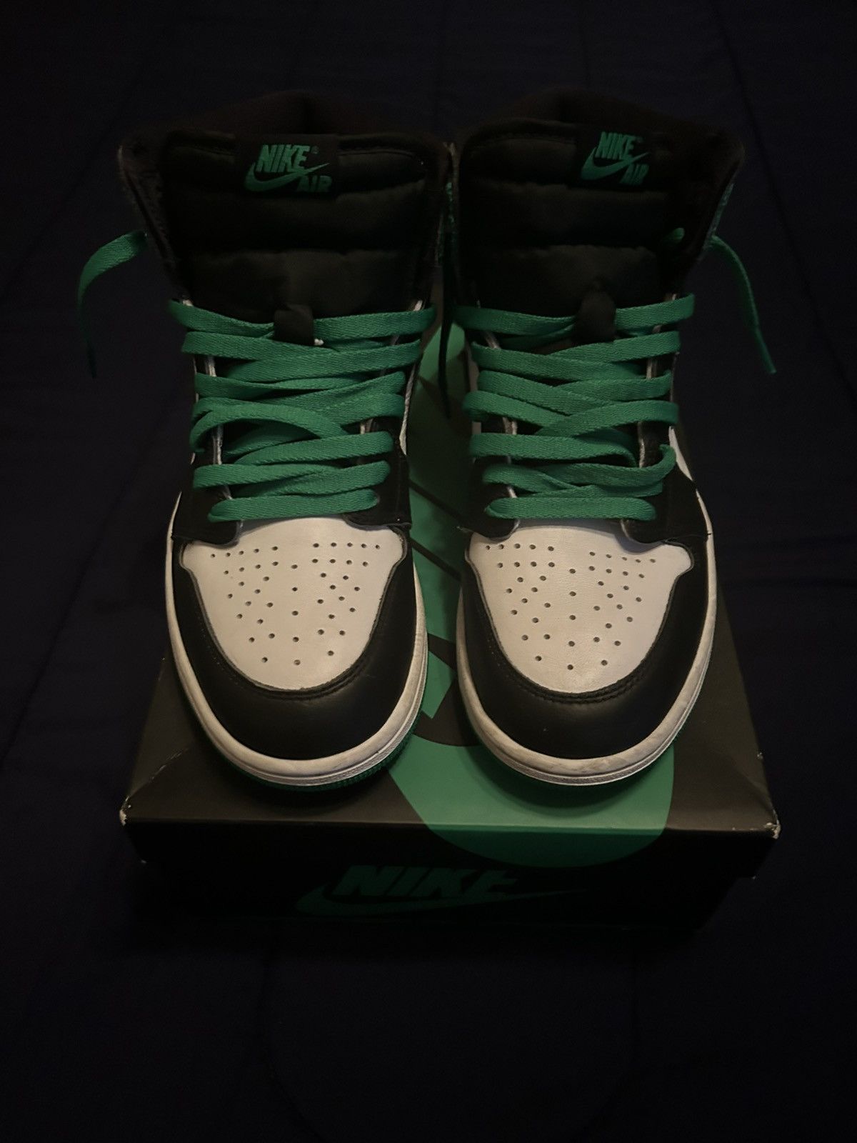 Jordan Brand × Nike Air Jordan 1 Retro High OG ‘Lucky Green’ - Men’s 9.5 Size US 9.5 / EU 42-43 - 1 Thumbnail