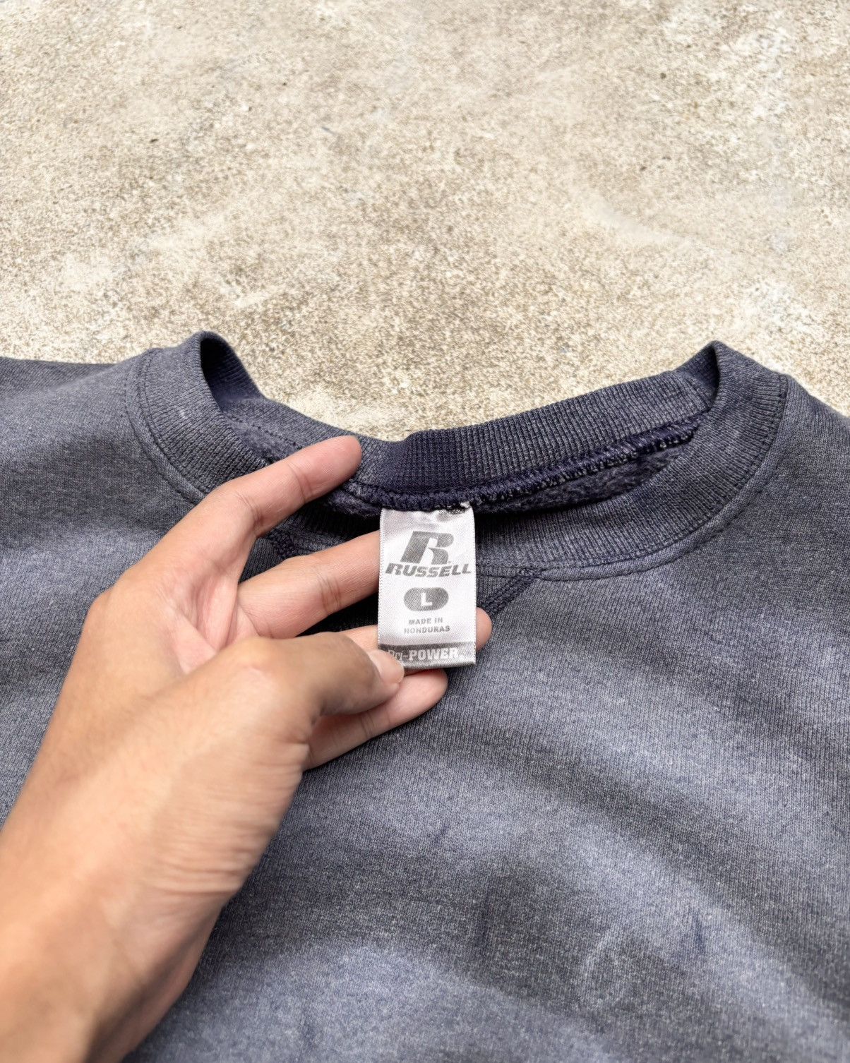 Vintage Custom Russell Faded Sweatshirt Size US L / EU 52-54 / 3 - 5 Thumbnail