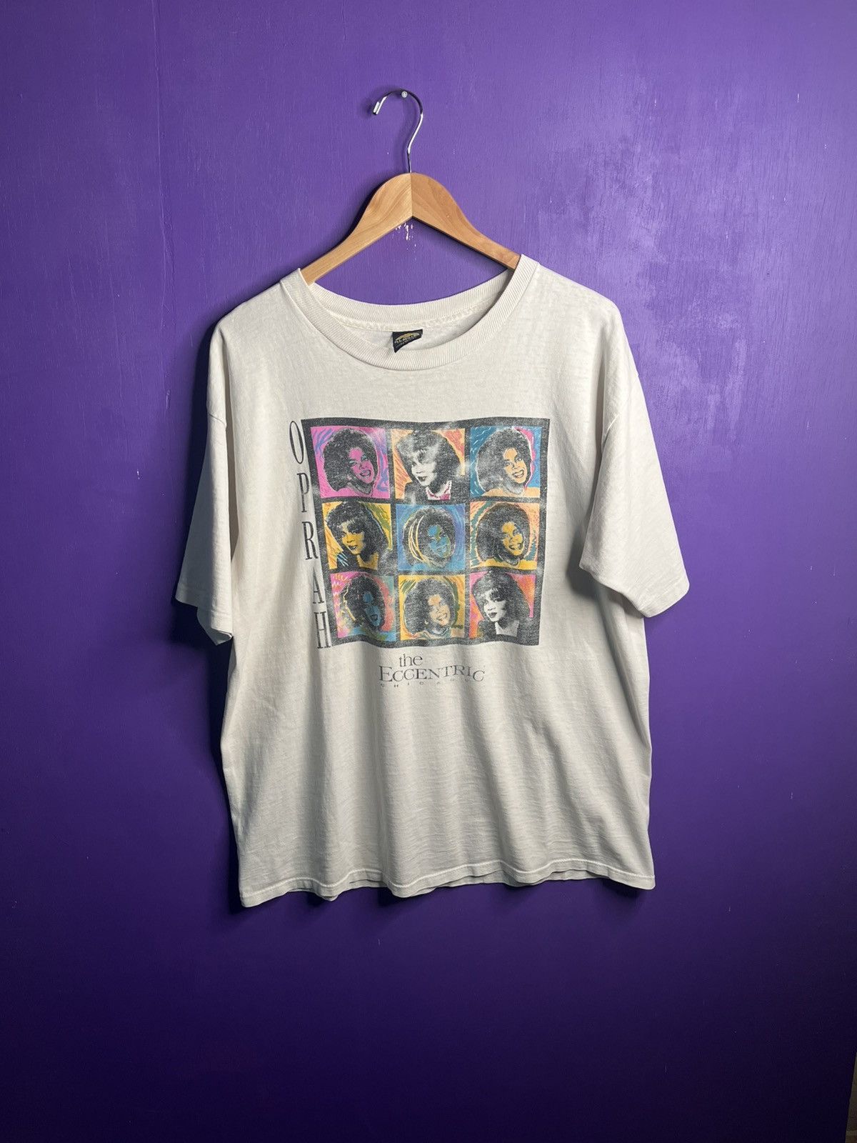 Vintage Vintage 90s Oprah Winfrey the eccentric t-shirt Size US XL / EU 56 / 4 - 1 Thumbnail