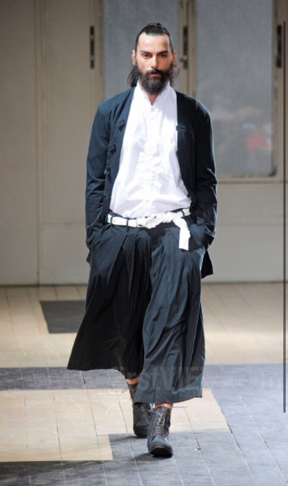 Yohji Yamamoto BLACK HAKAMA PANTS Size US 32 / EU 48 - 1 Thumbnail