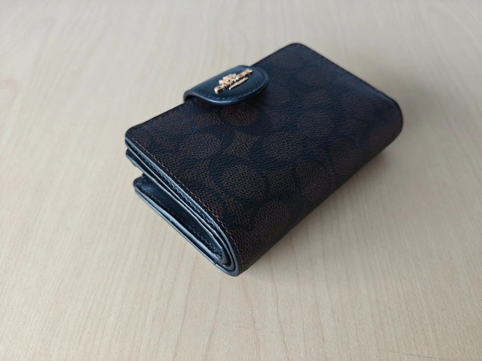 Coach Coach Medium Corner Zip Wallet In Signature T/1011 Size ONE SIZE - 6 Thumbnail