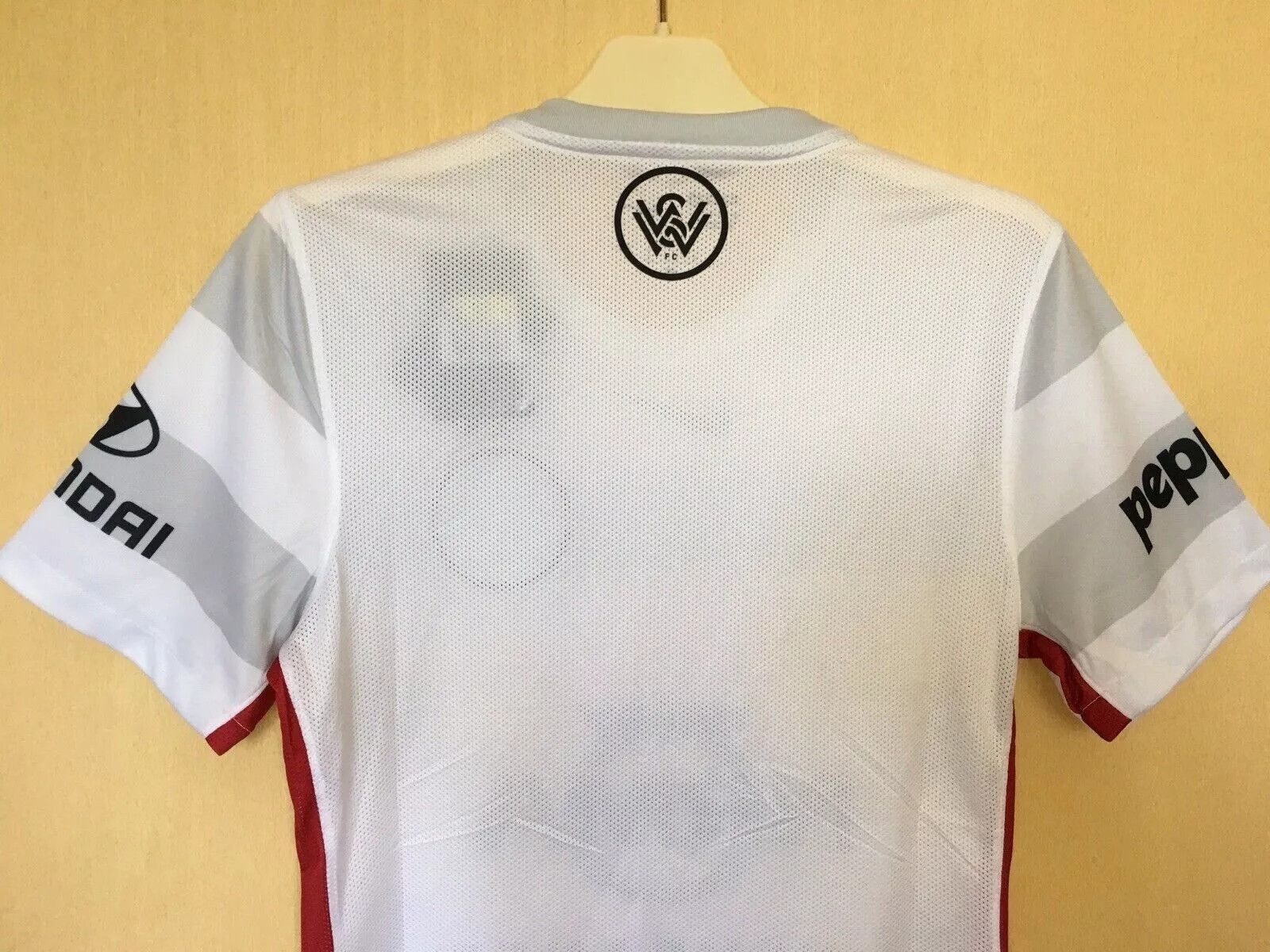 Nike WESTERN SYDNEY WANDERERS 2015 2016 AUSTRALIA FOOTBALL SHIRT Size US S / EU 44-46 / 1 - 5 Thumbnail