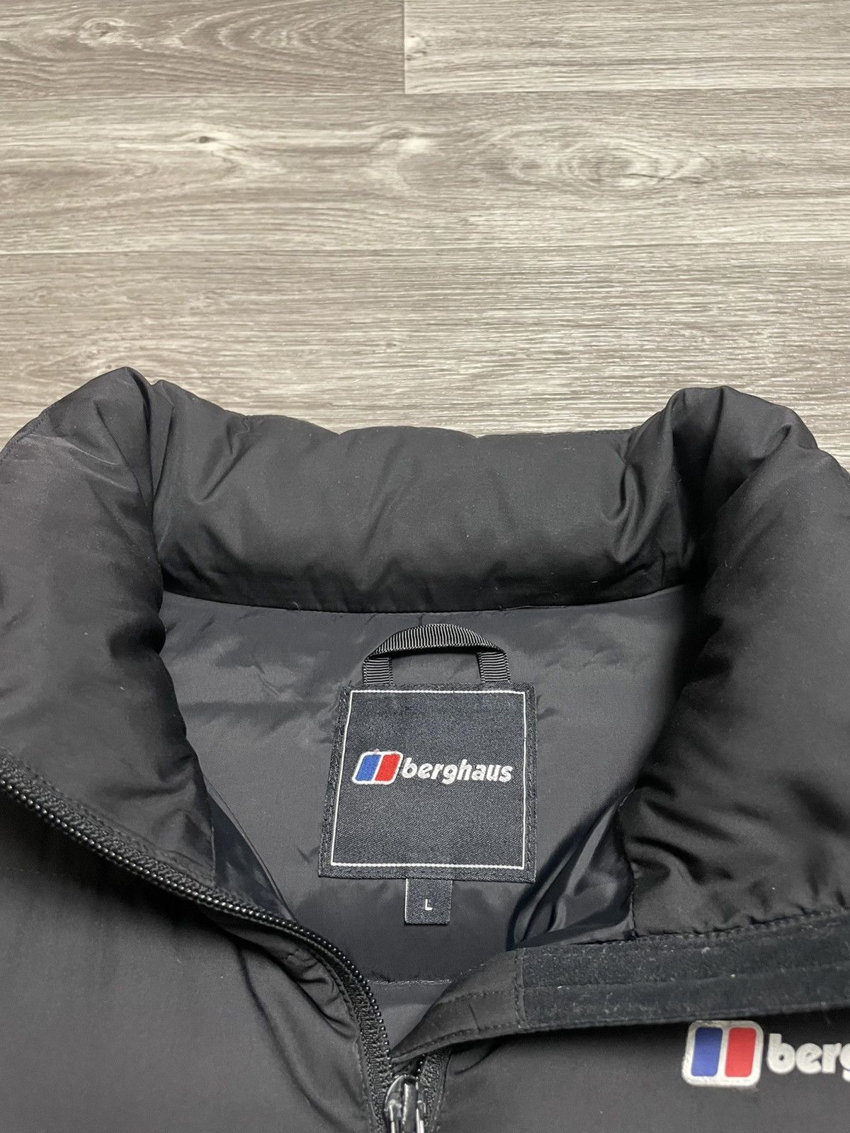 Berghaus Vintage Berghaus Down 500 Puffer Vest Winter Outdoor Size US L / EU 52-54 / 3 - 11 Thumbnail