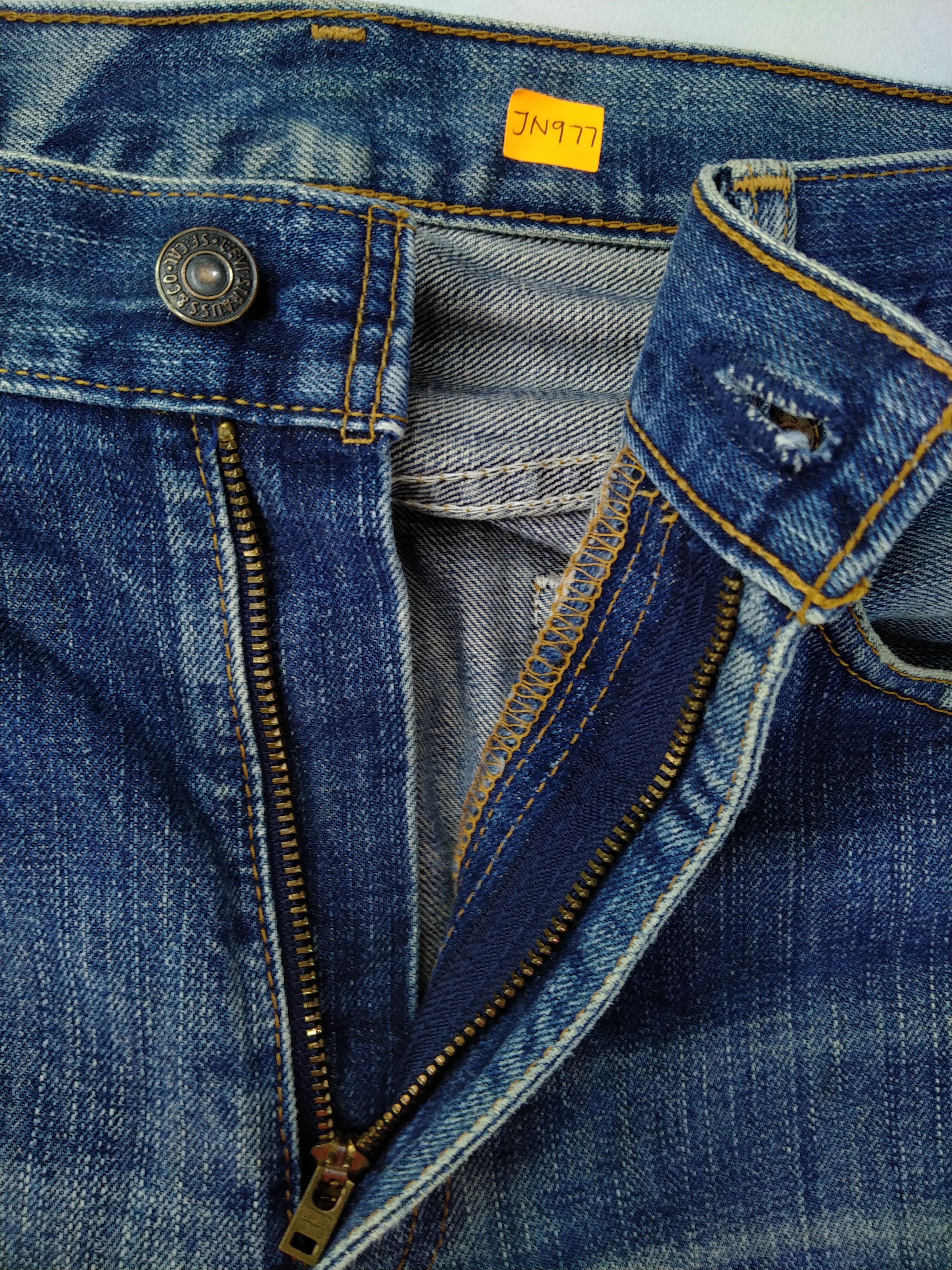 Levi's Distressed Blue Vintage Levi's 505 Jeans 32x29 Denim -JN977 Size US 32 / EU 48 - 6 Thumbnail