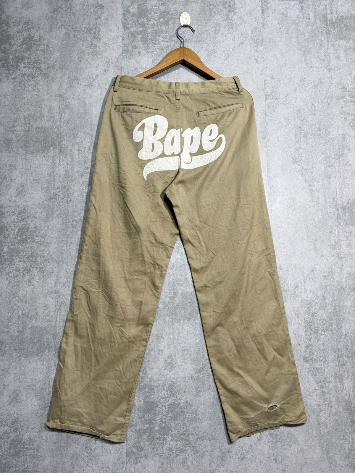 Bape BAPE Vintage Script Logo Chino Pants - Khaki/Tan - Size M Size US 31 - 2 Thumbnail