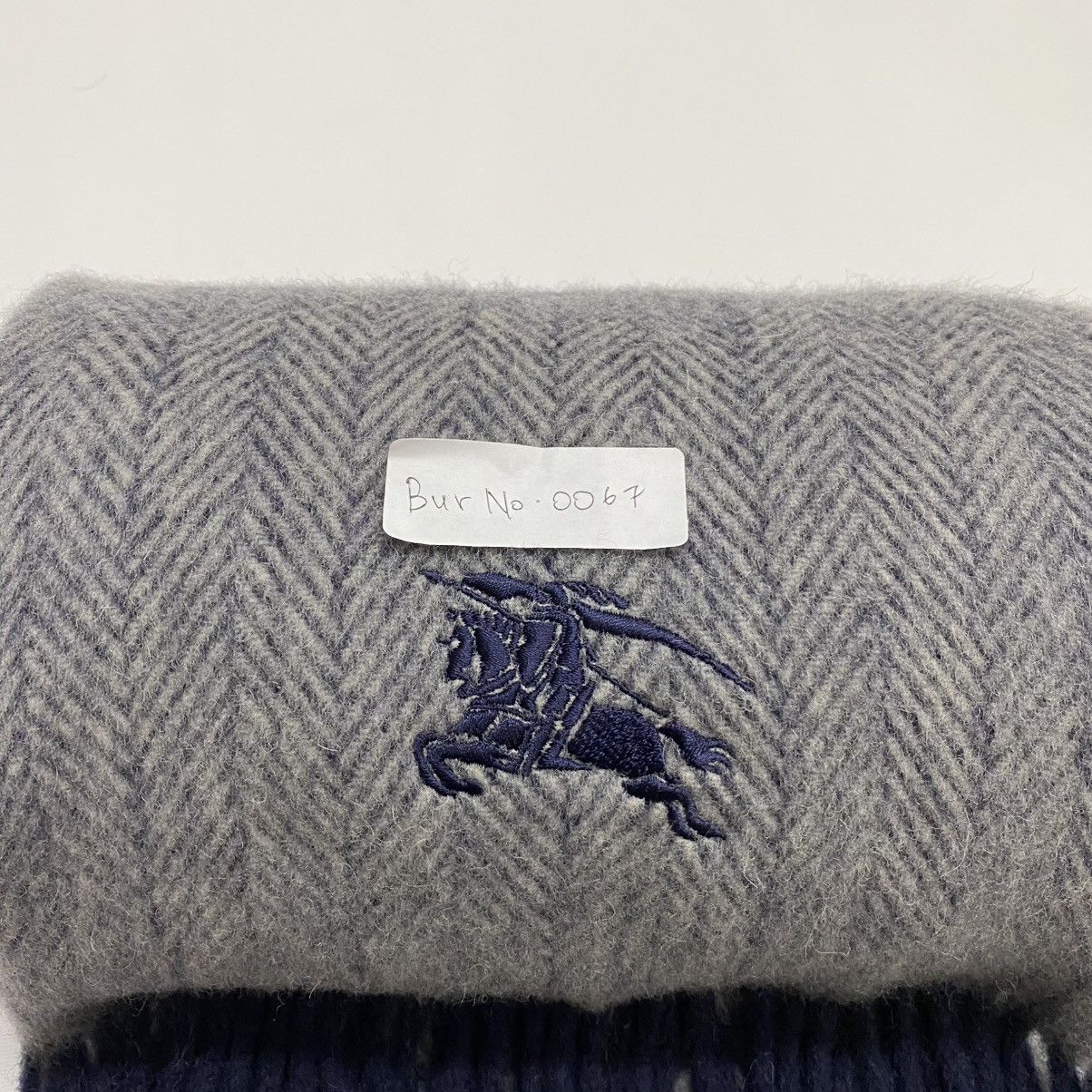 Burberry BURBERRYS SCARF MUFFLER BUR067 Size ONE SIZE - 10 Thumbnail