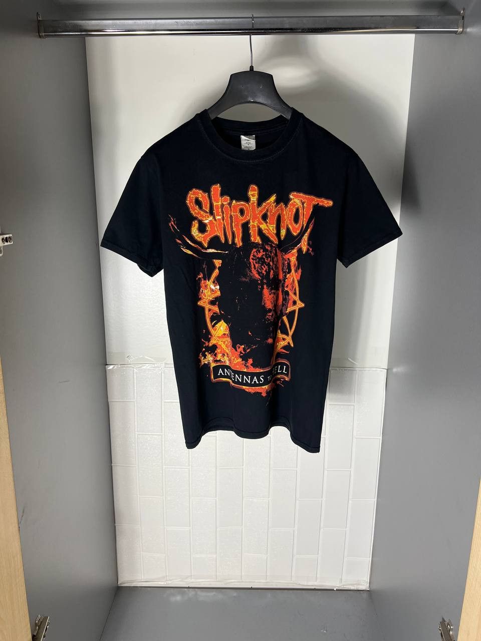 Band Tees VINTAGE SLIPKNOT WORLD TOUR ROCK T-SHIRT METAL PUNK Y2K 90s Size US M / EU 48-50 / 2 - 1 Thumbnail