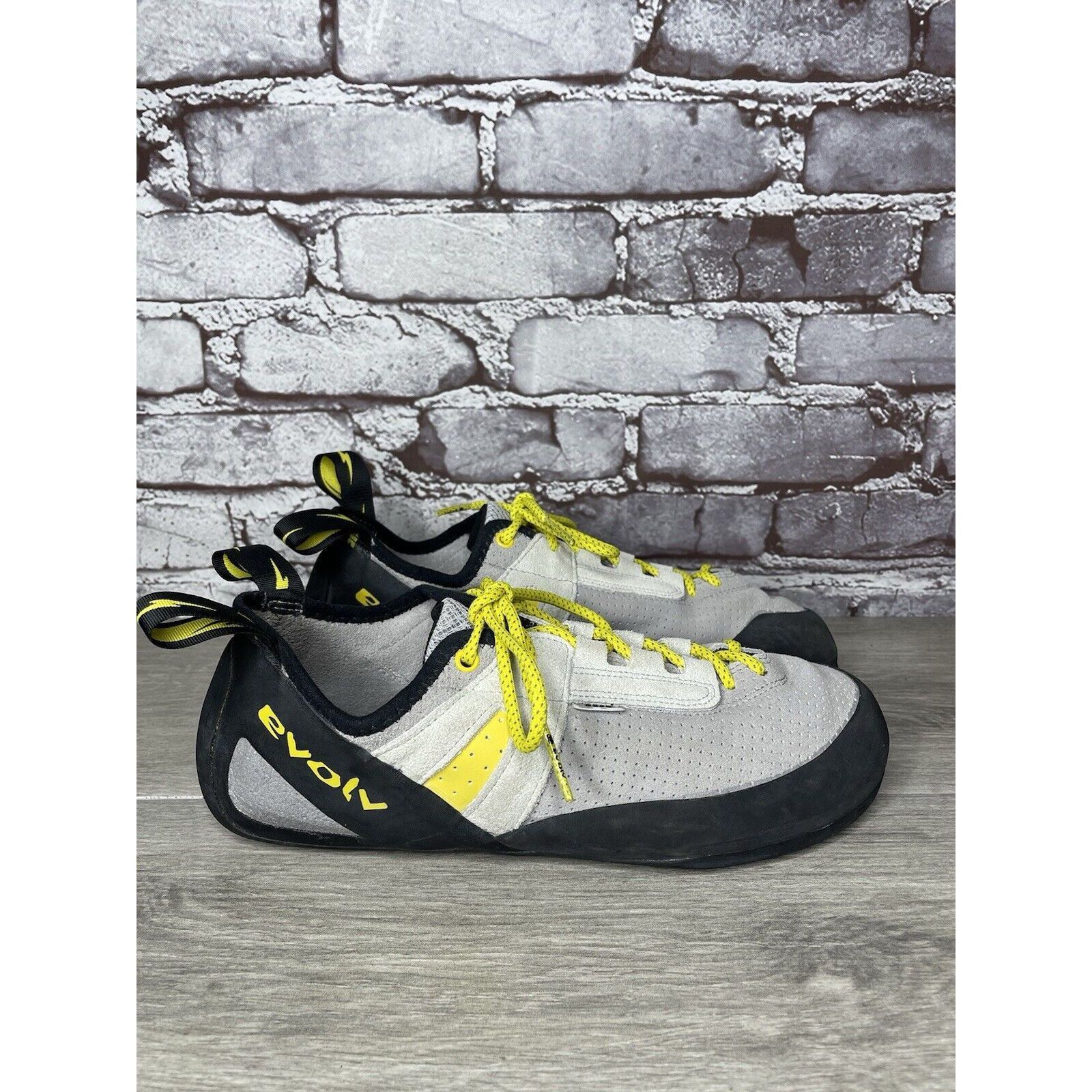 Other Evolv Defy Gray & Yellow Lace Up Climbing Shoes Fog Men Sz 1 Size US 12 / EU 45 - 12 Thumbnail