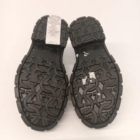 Salvatore Ferragamo Ferragamo Women's Embossed Logo Leather Loafers - Size 6 Size US 6 / IT 36 - 11 Thumbnail