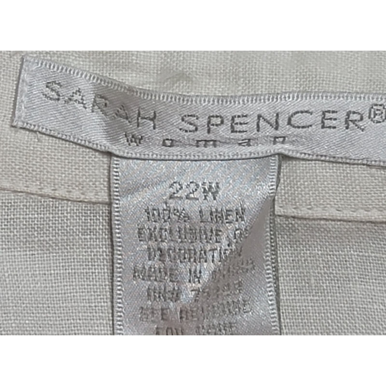 Other Sarah Spencer Woman Cream Floral Embroidered Sequin Top 22W Size 3XL / US 20-22 - 4 Thumbnail