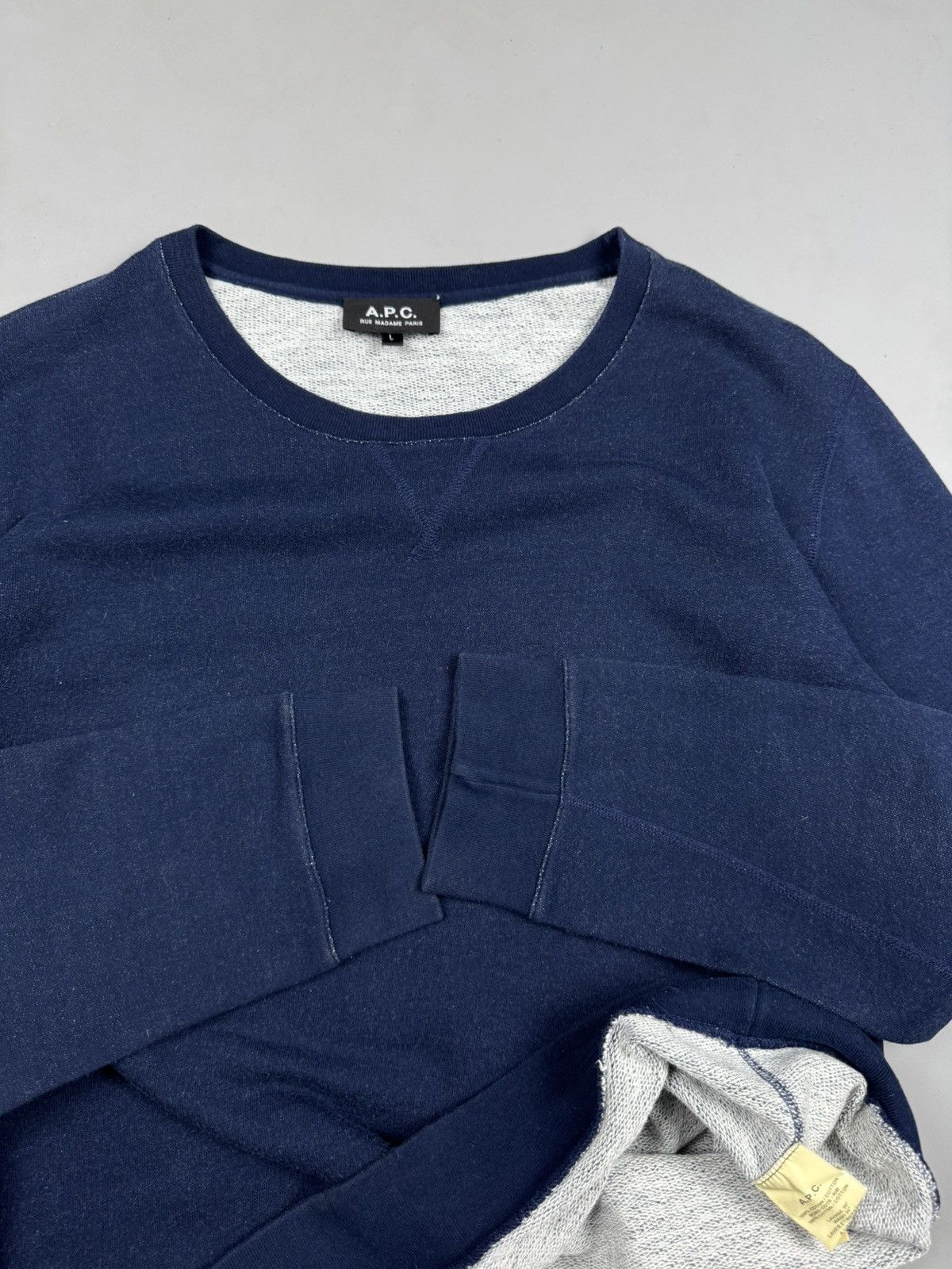 A.P.C. A.P.C. Navy sweatshirt size L made in romania Size US L / EU 52-54 / 3 - 7 Thumbnail
