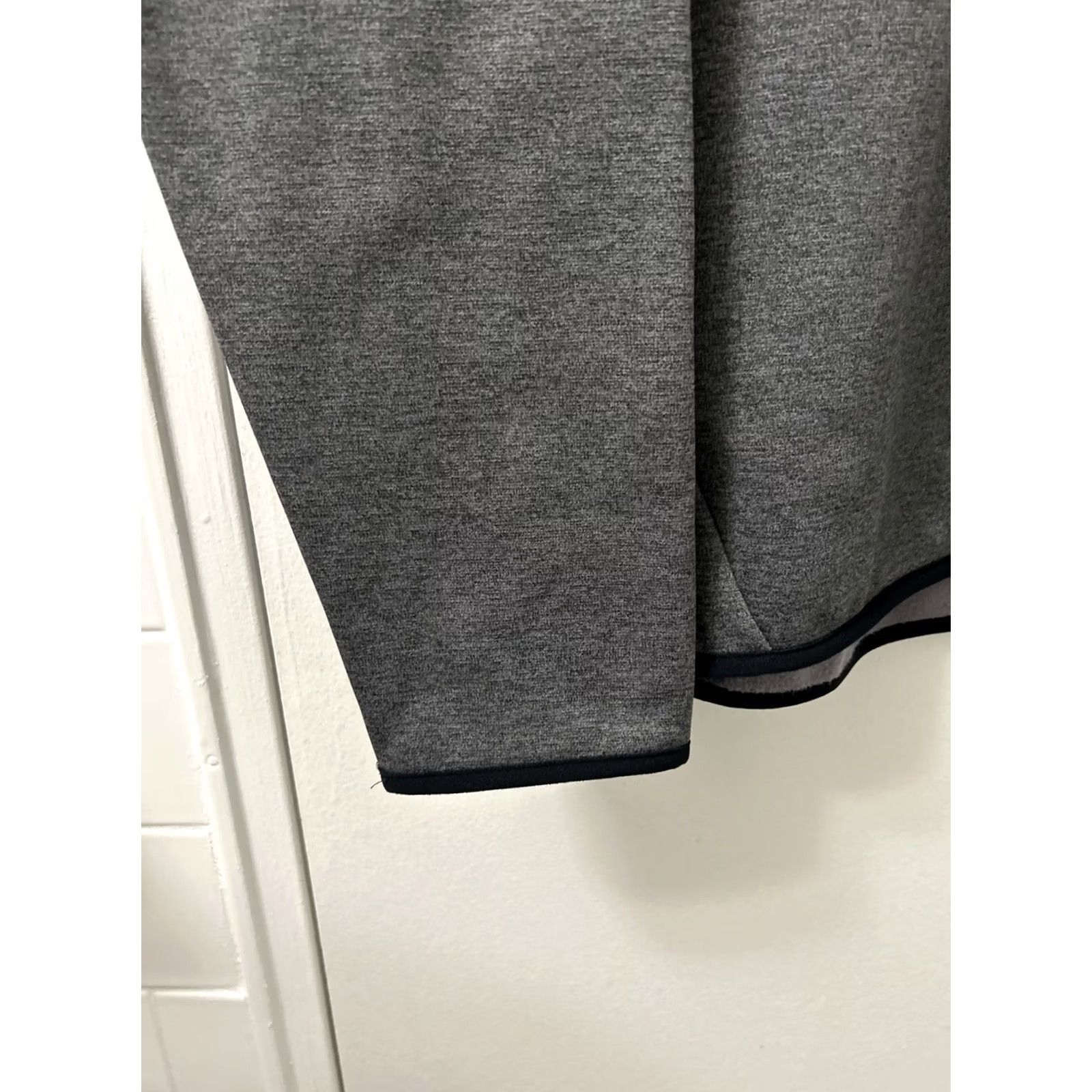 Nike Nike Dri-Fit Pullover Mens XL Gray Long Sleeve 1/4 Zip Mock Neck Fleece Lightweight Breathable Casual Activewear Sweatshirt Tee Size US XL / EU 56 / 4 - 4 Thumbnail