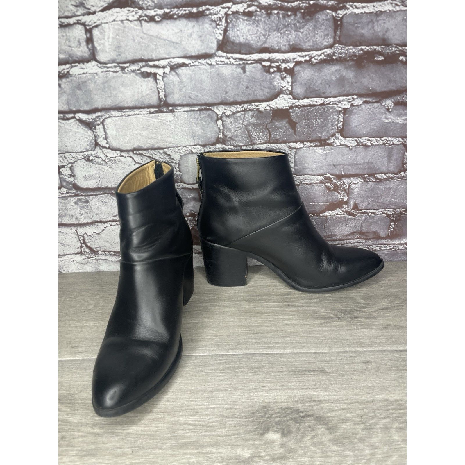 Nisolo Nisolo Black Leather Ankle Back Zip Heel Booties Boots Women Size US 9 / IT 39 - 4 Thumbnail