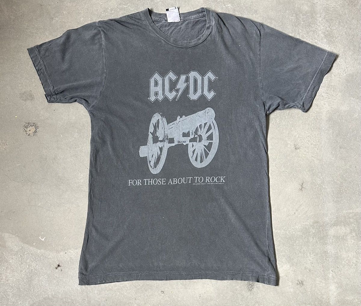 AC/DC VINTAGE CHASER ACDC 2004 TEE Size US S / EU 44-46 / 1 - 1 Thumbnail