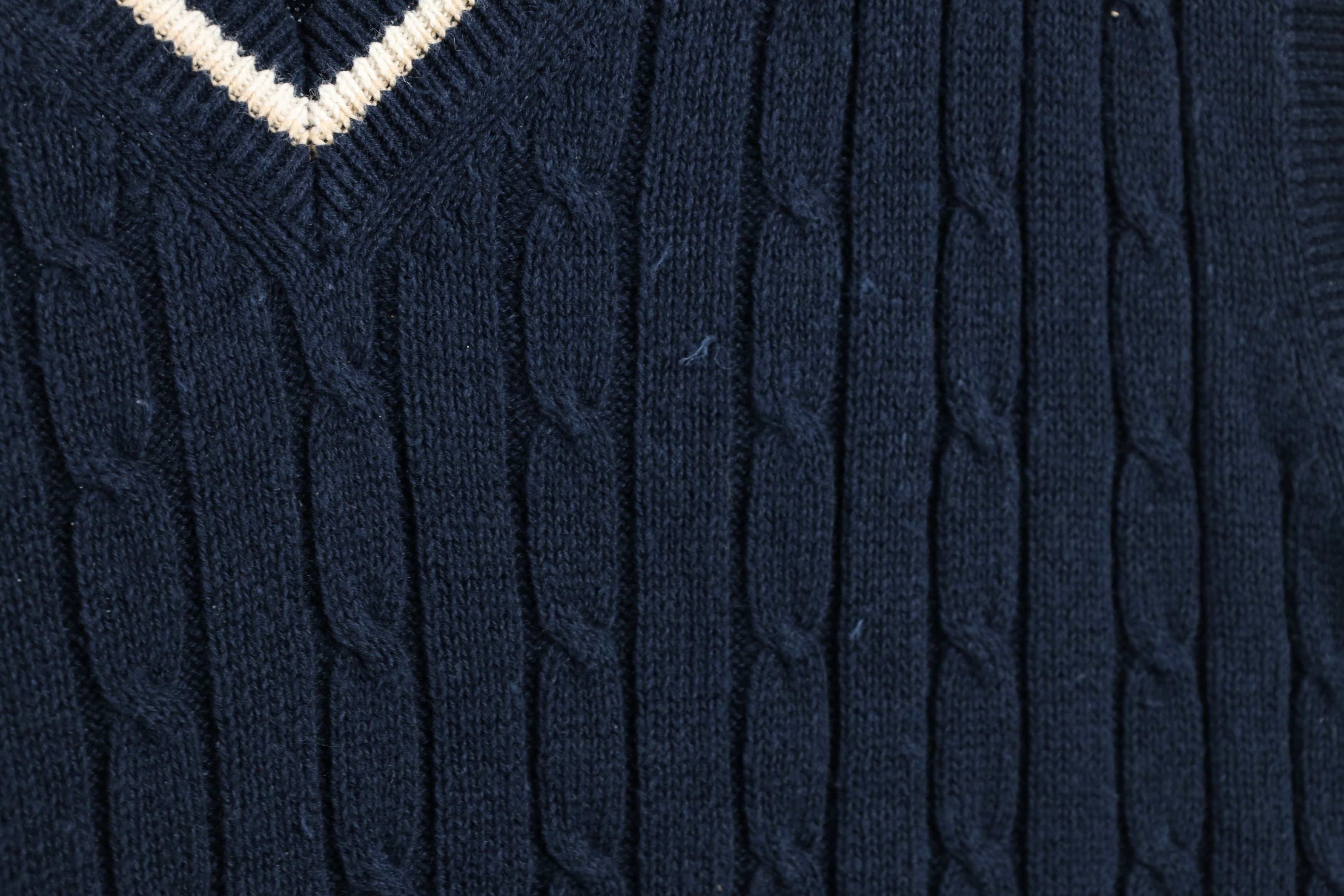 Vintage Vintage 90s Streetwear Blank Ribbed Cable Knit Sweater Vest Size US L / EU 52-54 / 3 - 6 Thumbnail