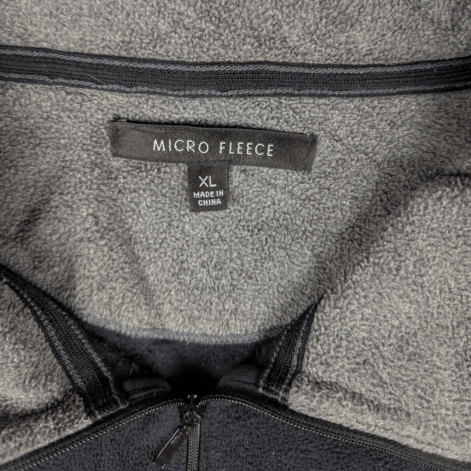 Uniqlo UNIQLO Dark Blue Micro Fleece Sweatshirts Pullover Size US L / EU 52-54 / 3 - 11 Thumbnail