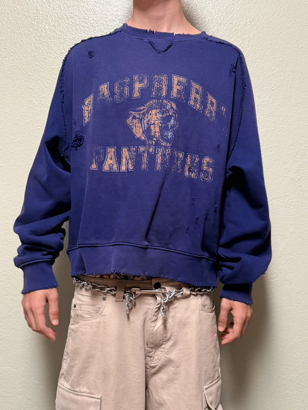 The GV Gallery Raspberry Panthers Crewneck Size US M / EU 48-50 / 2 - 1 Thumbnail