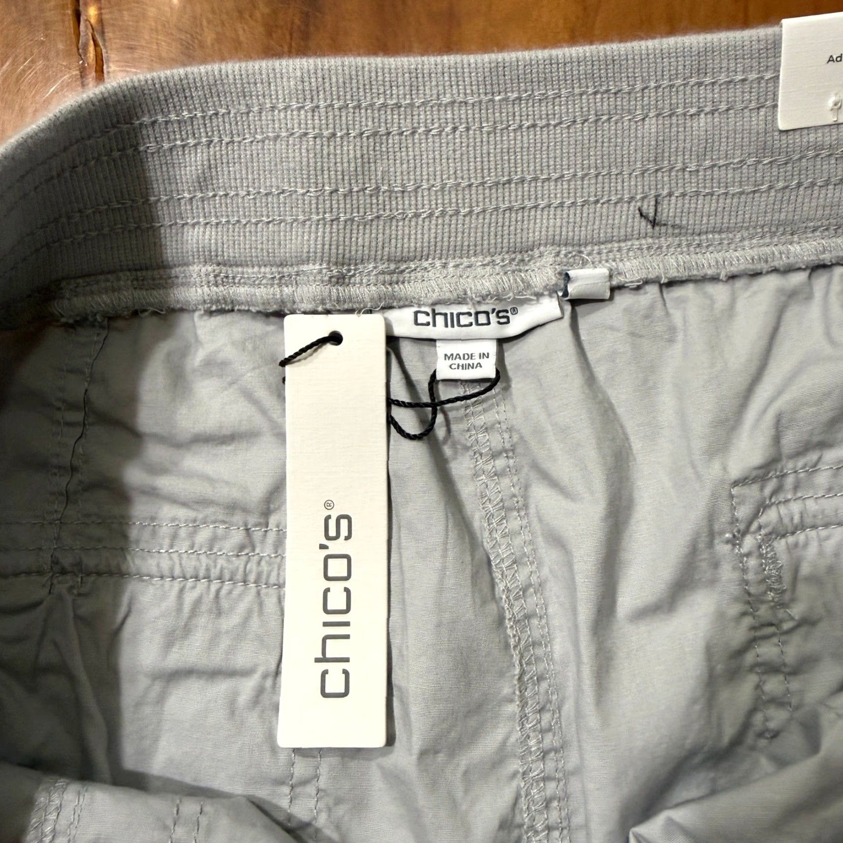 Vintage NEW Chico's Women's Pants 3 XL Pull on Capri Crop Dove Gray Cotton Casual J14 Size 40" / US 18 - 4 Thumbnail