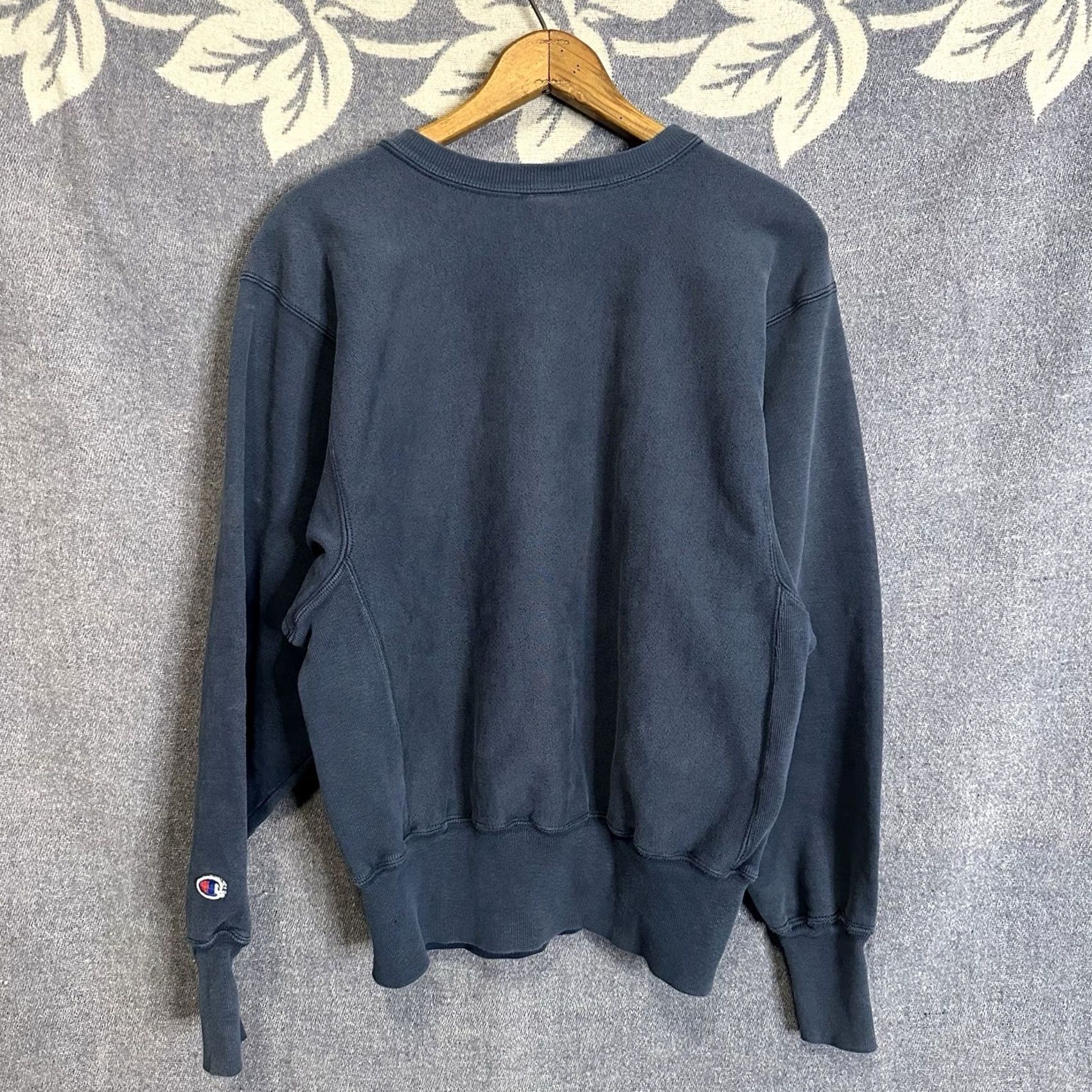 Champion VINTAGE Champion Reverse Weave Sweatshirt St. Lawrence Blue Small Men Crew Neck Long Sleeve Reversible Distressed Y2K Size US S / EU 44-46 / 1 - 5 Thumbnail