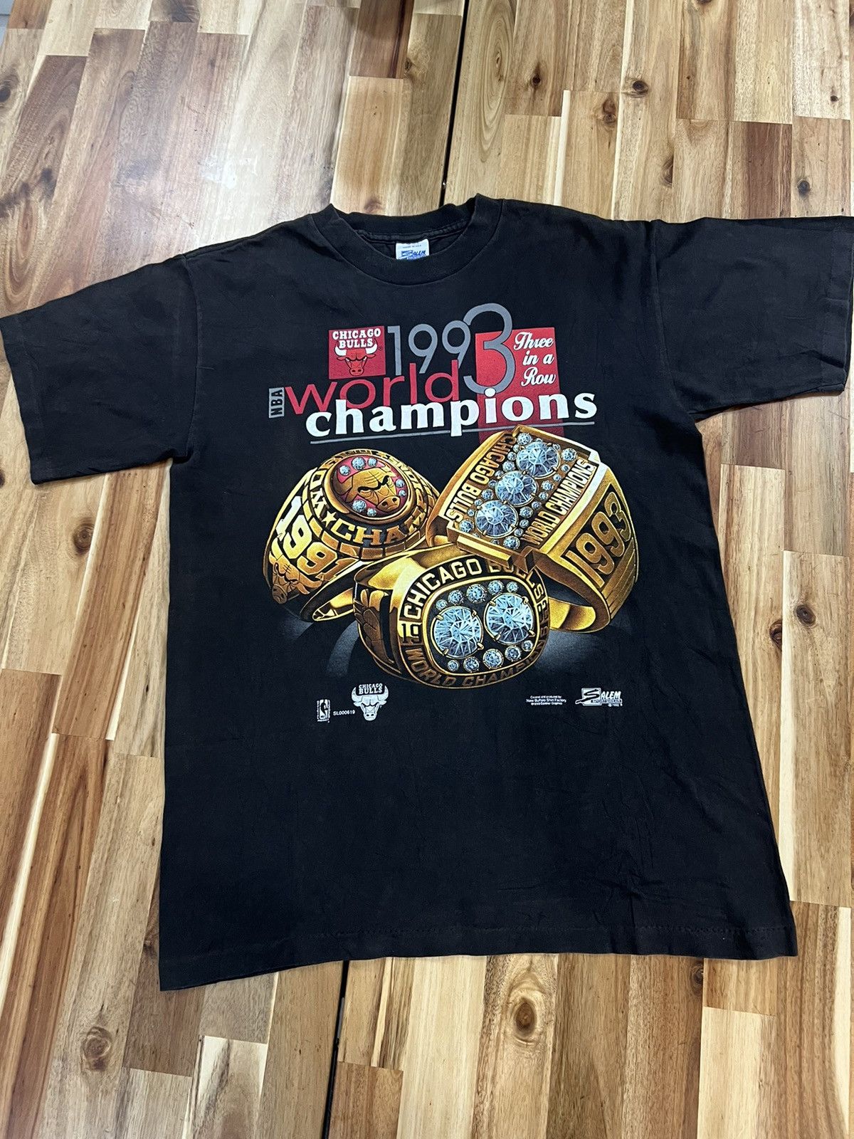 NBA Vintage 90’s Chicago Bulls Shirt Size US M / EU 48-50 / 2 - 1 Thumbnail
