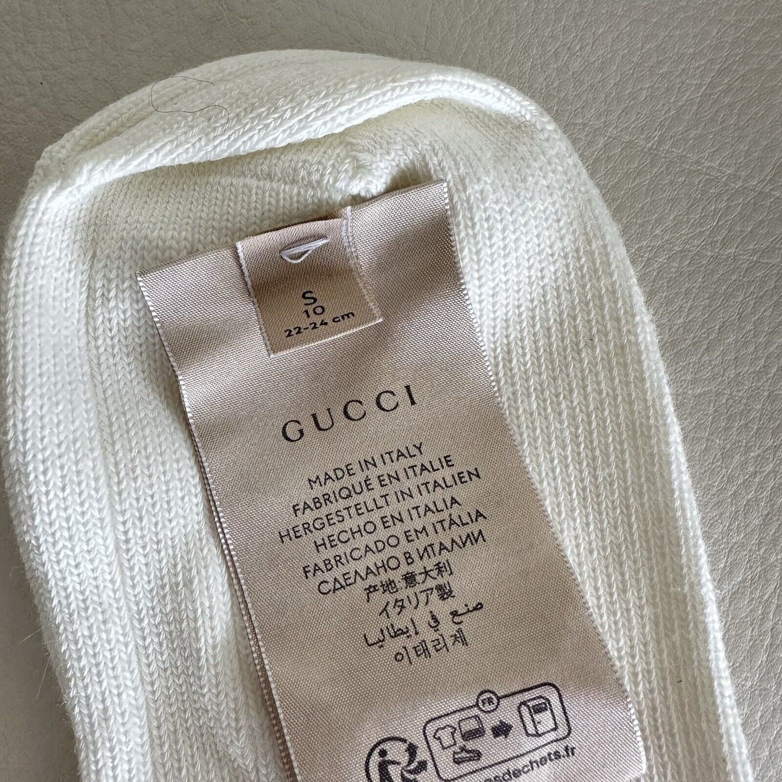 Gucci NEW Gucci Logo Socks Unisex White Wool 100% Authentic Gold S Size ONE SIZE - 8 Thumbnail