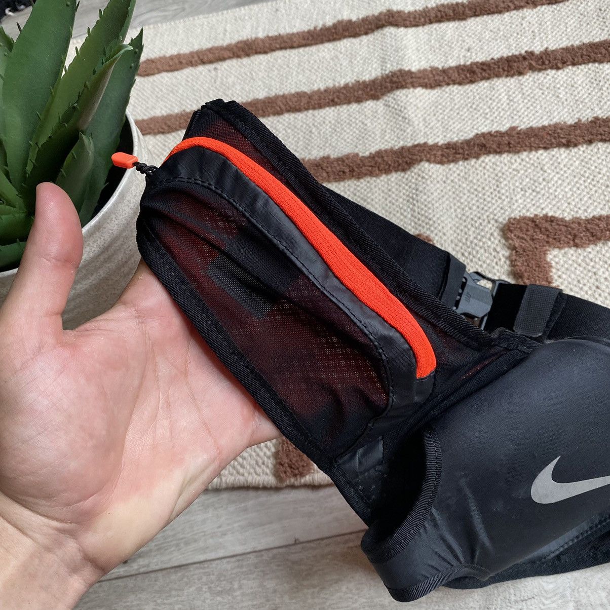 Nike VINTAGE NIKE NYLON RUNNING BOTTLE BELT BAG Size ONE SIZE - 4 Thumbnail
