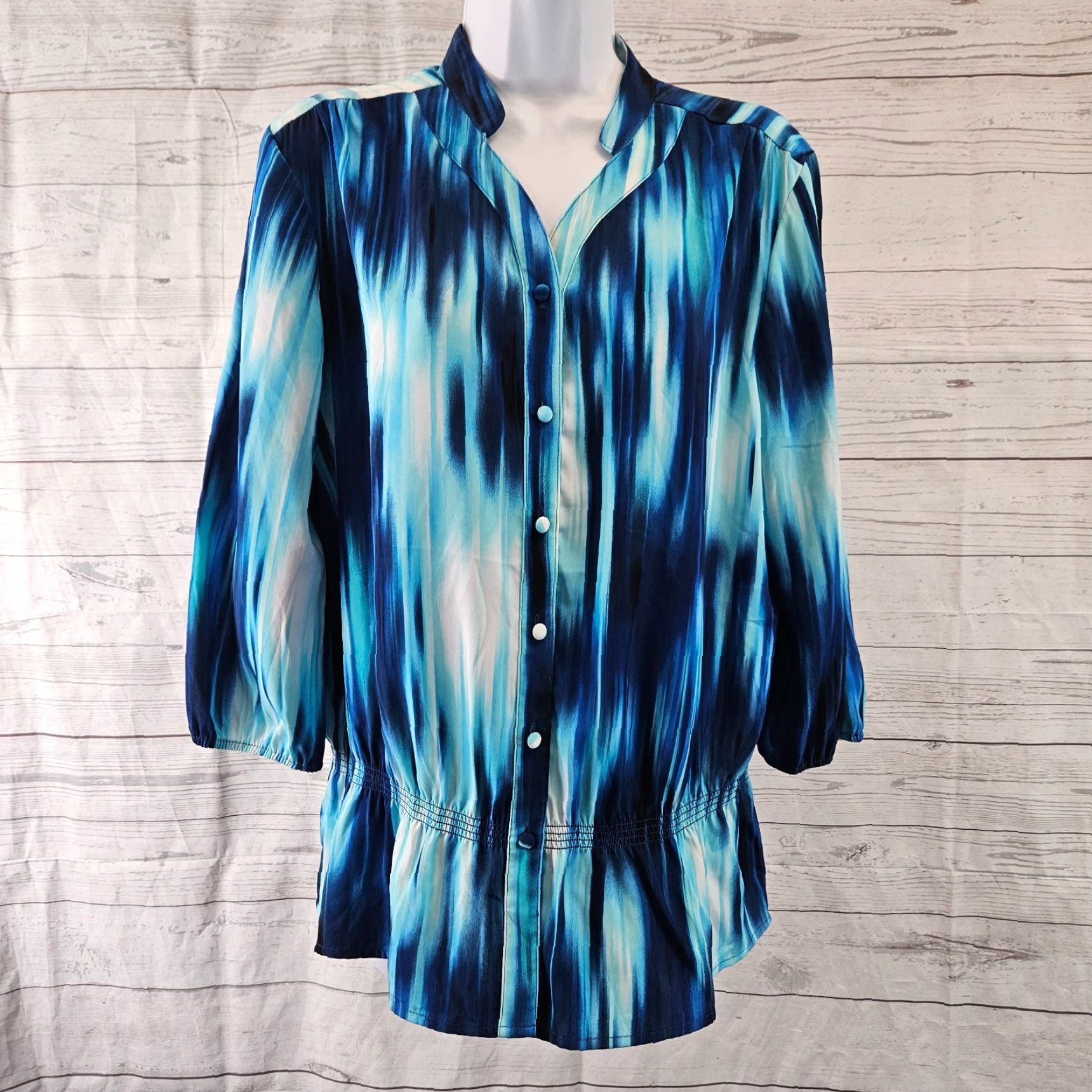 Vintage Chicos Womens Button Front Top Sz Medium Blue White 3/4 Sleeve Shirt Womens Medium Blue White 3/4 Sleeve Size M / US 6-8 / IT 42-44 - 2 Thumbnail