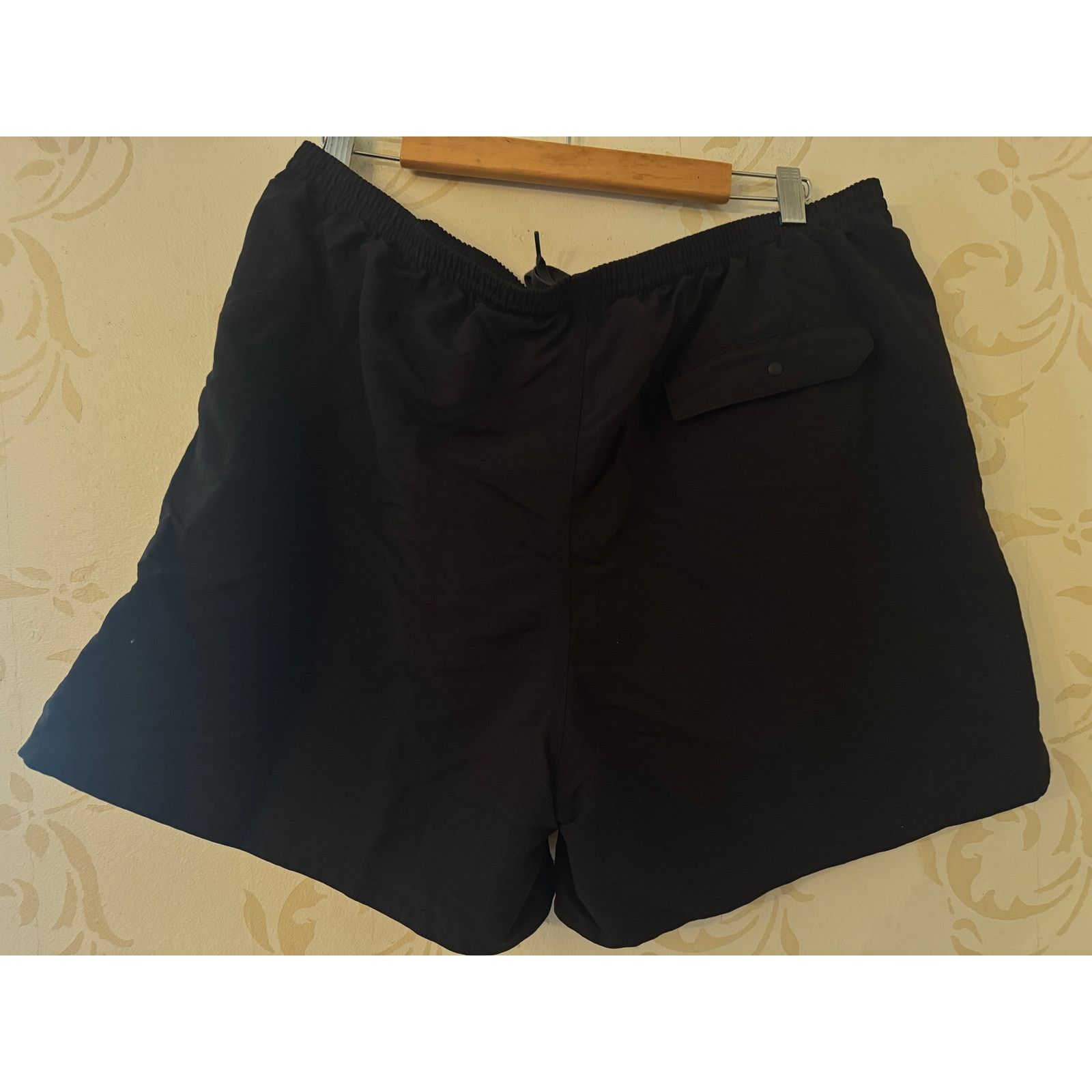 Patagonia Men's Size XL Patagonia Black Swim Trunks Size US 36 / EU 52 - 3 Thumbnail