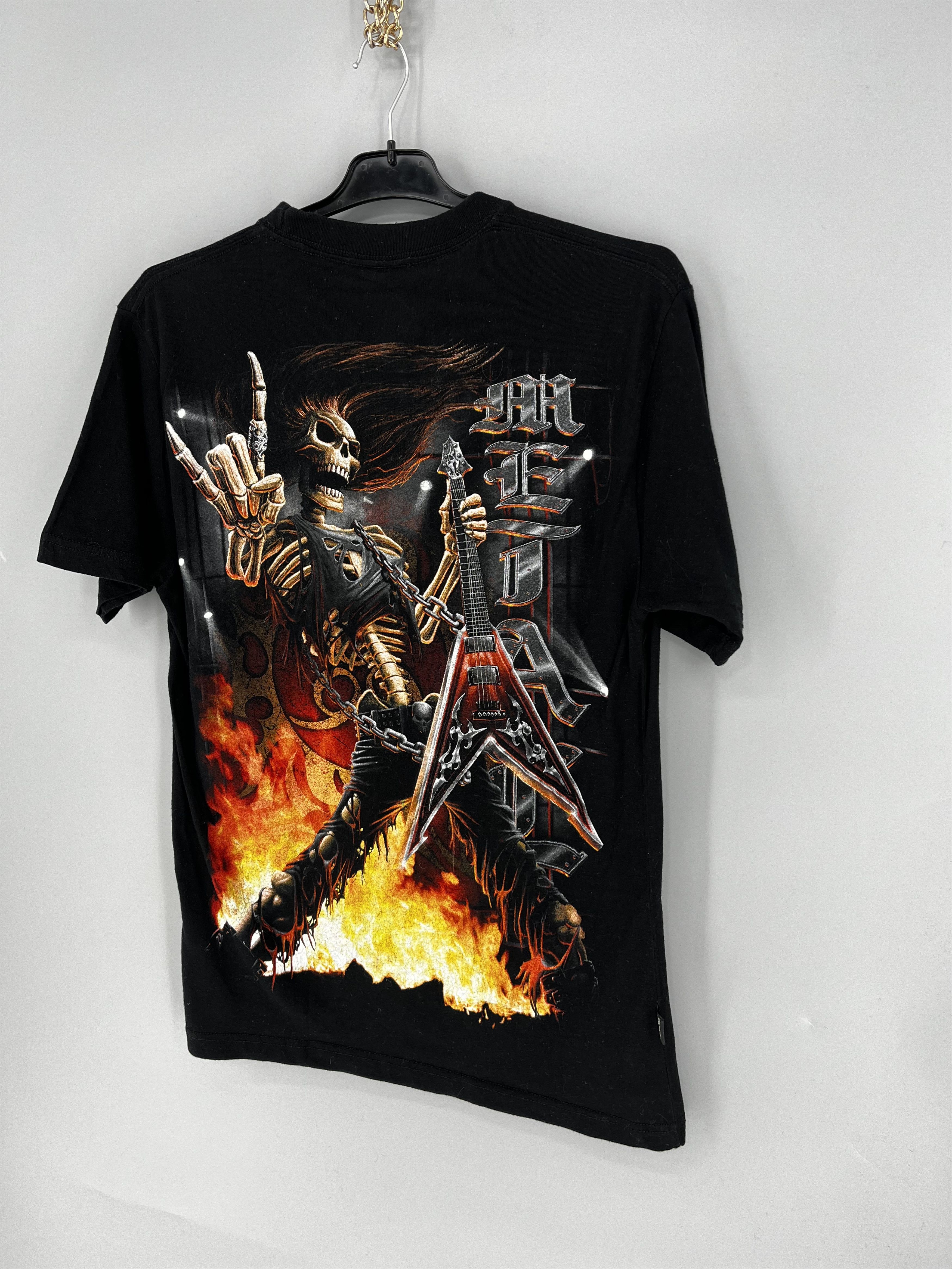 Band Tees VINTAGE GOTHIC SPIRAL SKULL Y2K GRUNGE PUNK ROCK Size US M / EU 48-50 / 2 - 11 Thumbnail