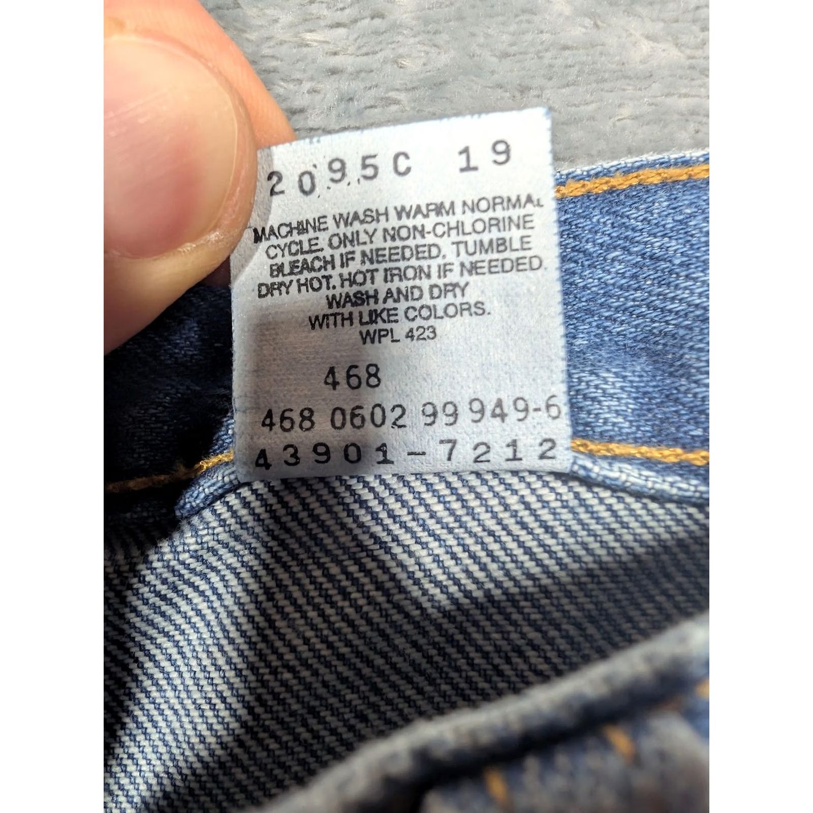 Levi's VTG Levi's Relaxed Straight Leg Jeans Mens 36x32 Blue 100% Cotton Denim Medium Size US 36 / EU 52 - 6 Thumbnail