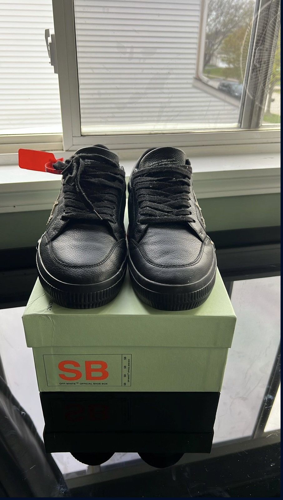 Off-White Off-White Low Vulcanized Size US 10.5 / EU 43-44 - 2 Thumbnail