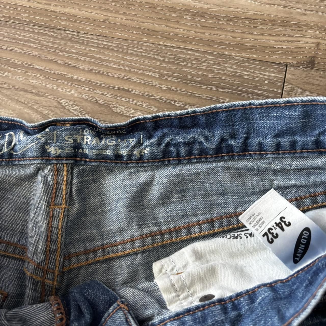 Vintage Crazy Vintage Y2K:2000s Grunge Medium Wash Skater Denim Jeans! 33x32 Size US 33 - 8 Thumbnail